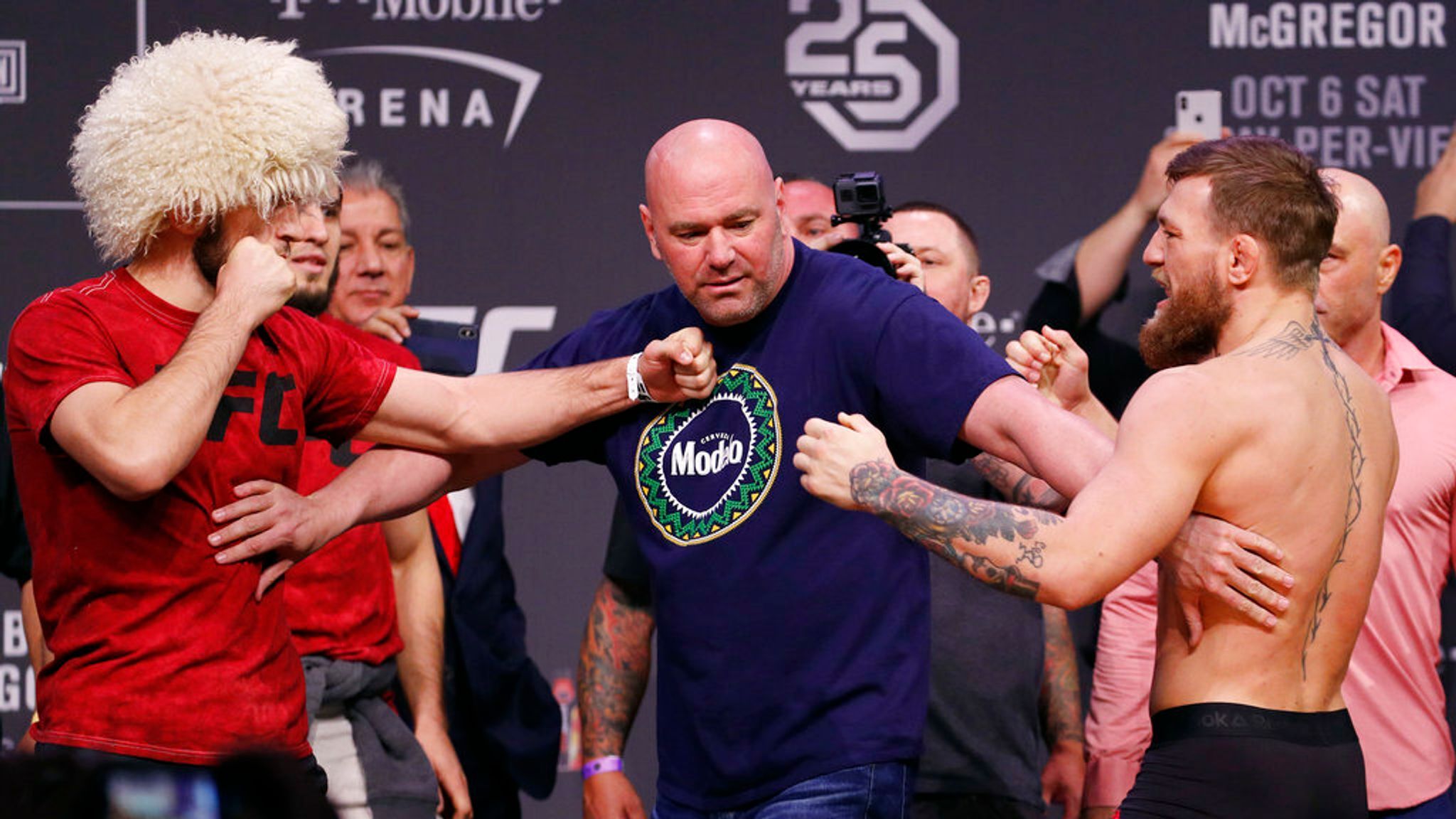 2048x1152 UFC President Dana White Has Fuelled Talk Of A Re Match Between Khabib Nurmagomedov And Conor McGregor By Saying The Russian Would Step Back Into The Octagon If Impressed By A 'spectacular'