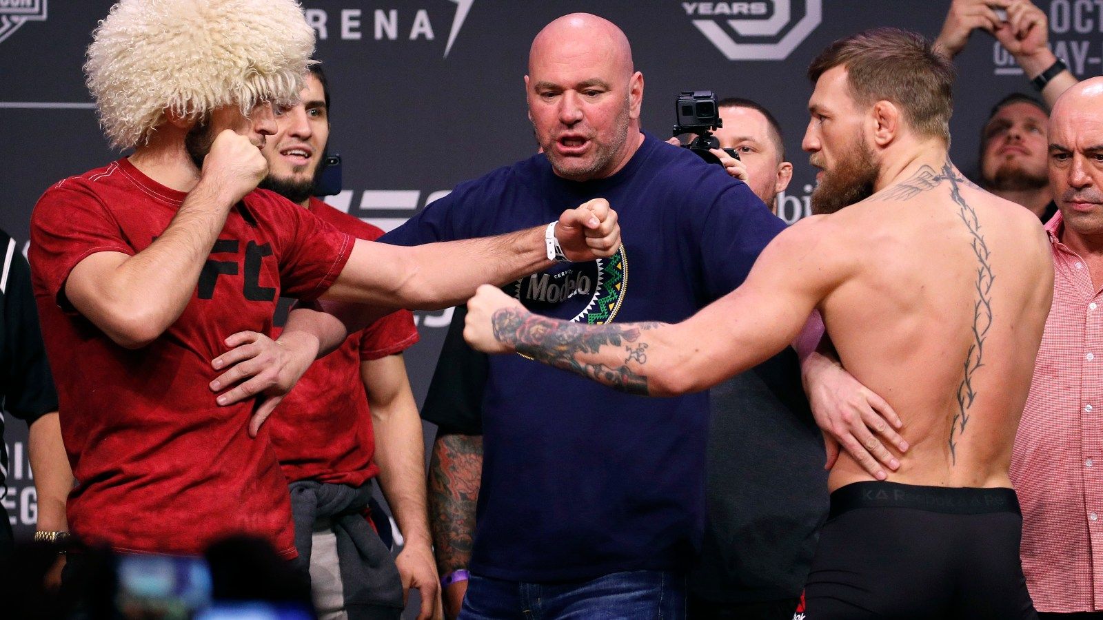 1600x900 Conor McGregor Makes Long Awaited Cage Return At UFC 229