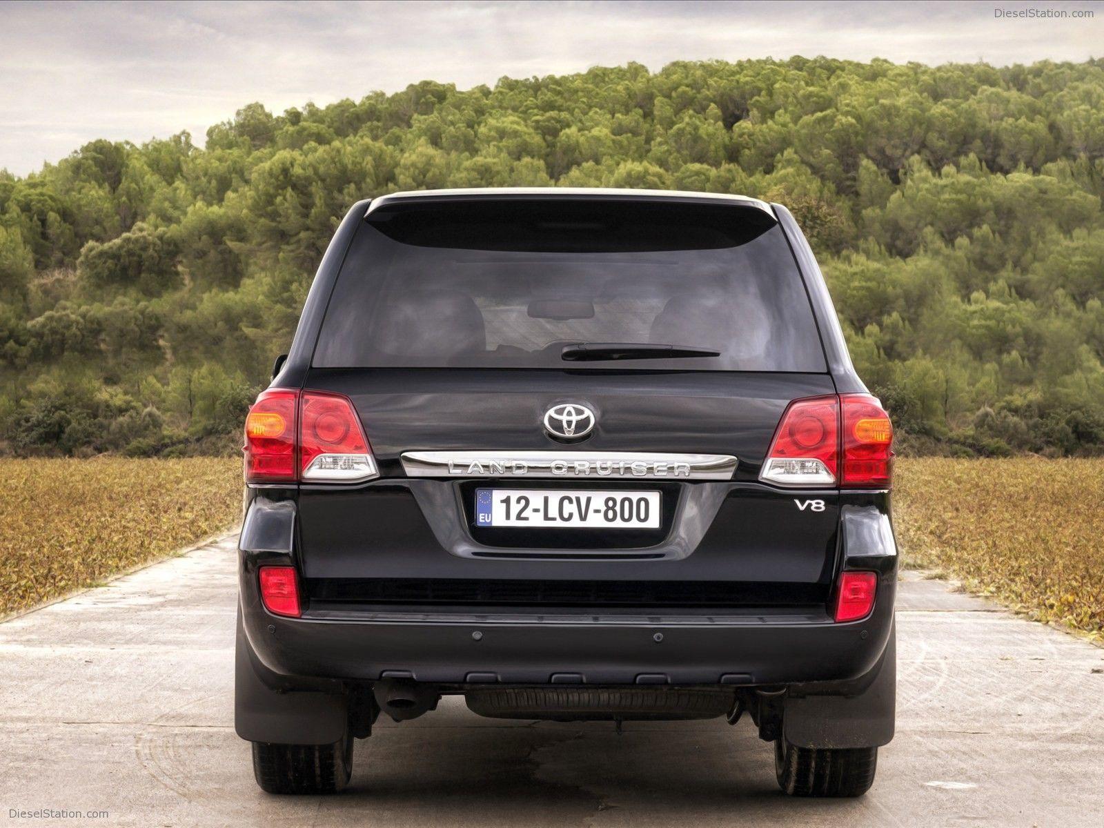 1600x1200 Toyota Land Cruiser V8 2012 Exotic Car Wallpaper of 24