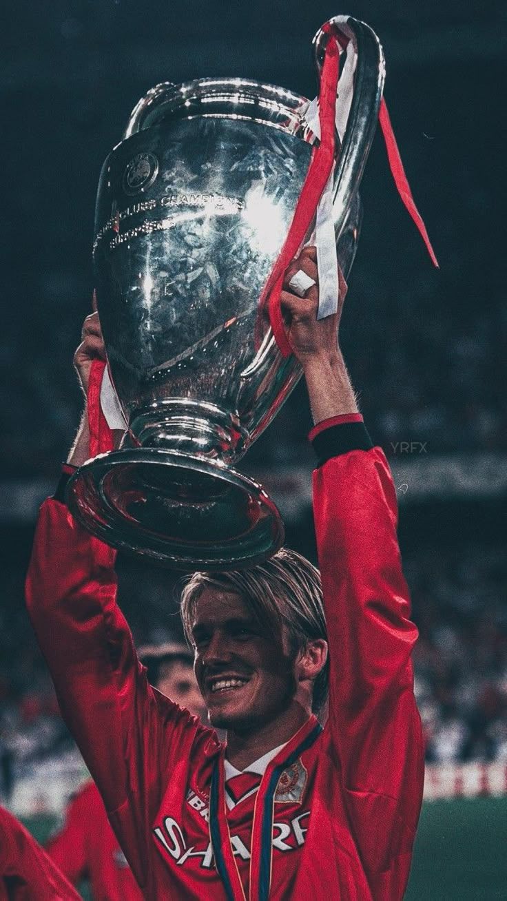 736x1308 David Beckham