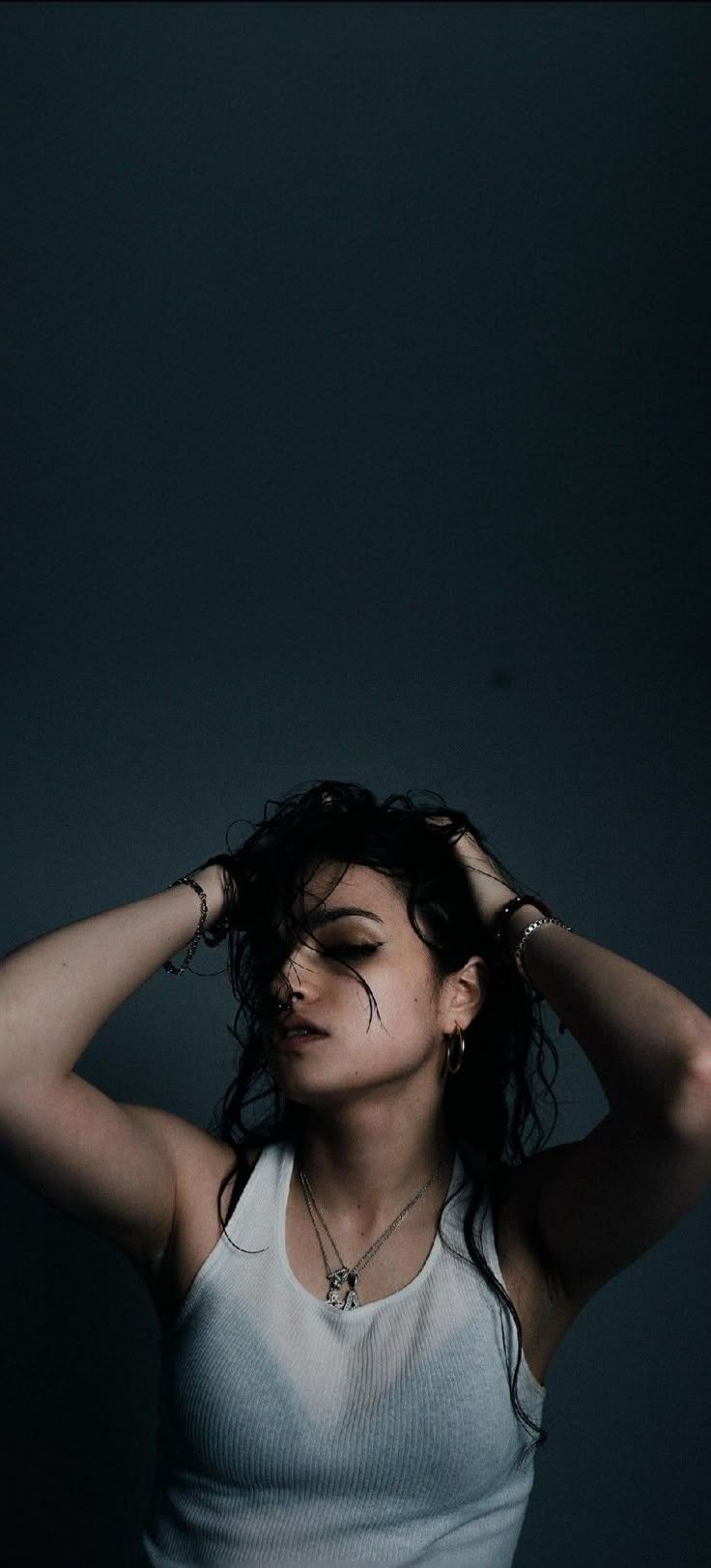 736x1623 ari abdul wallpaper