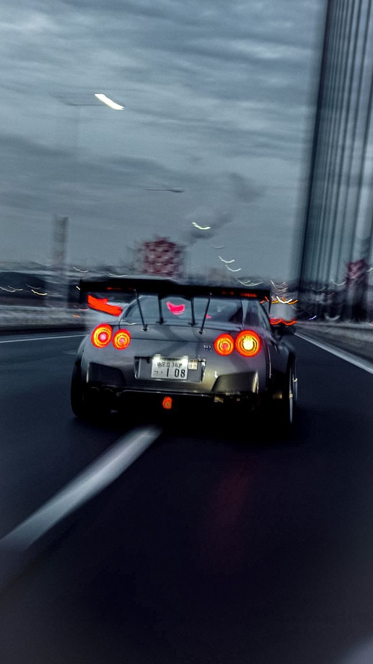 735x1309 Nissan GT R R35 Rocket Bunny