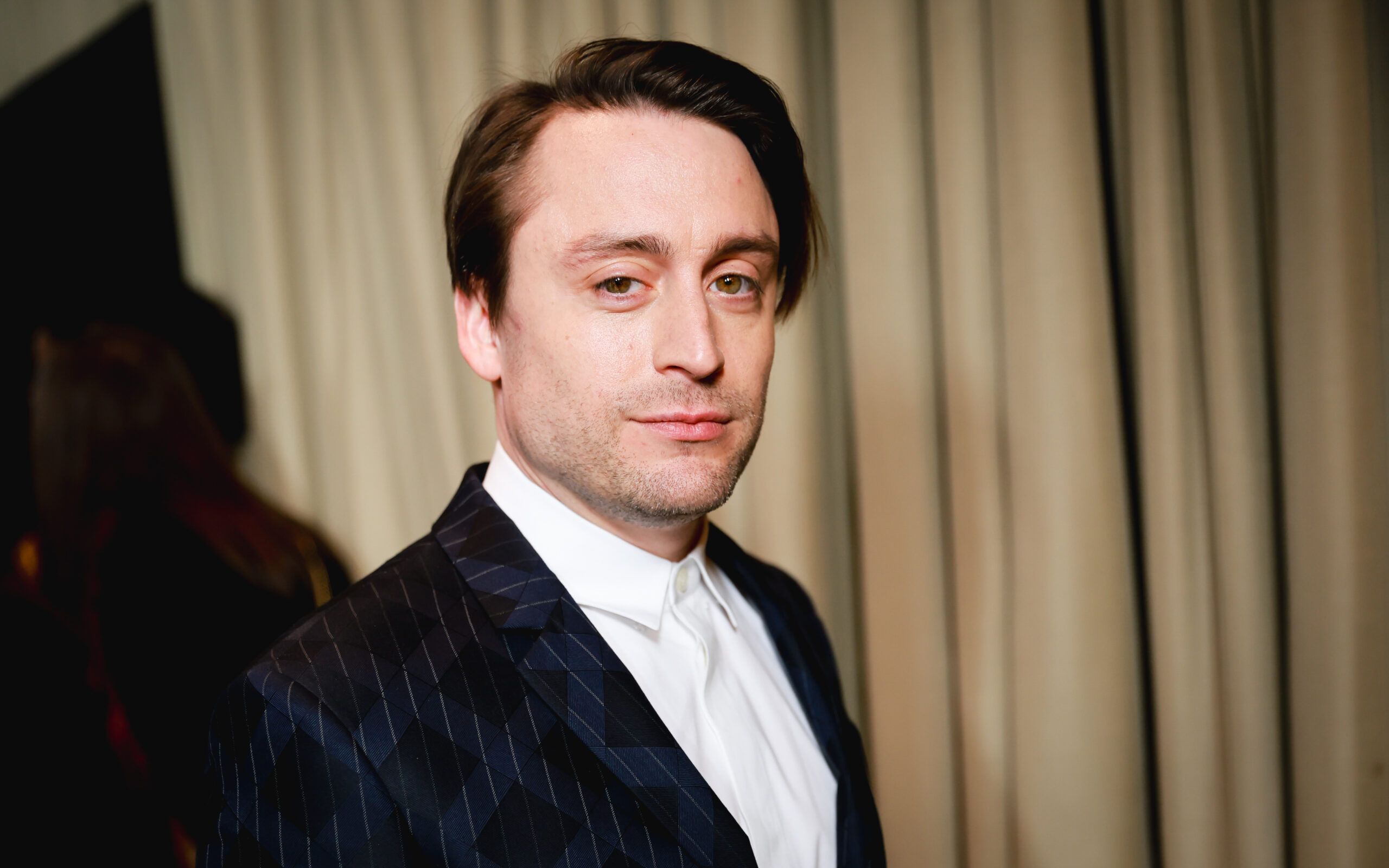 2560x1600 Kieran Culkin Net Worth 2024: What Is The Succession Star Worth?