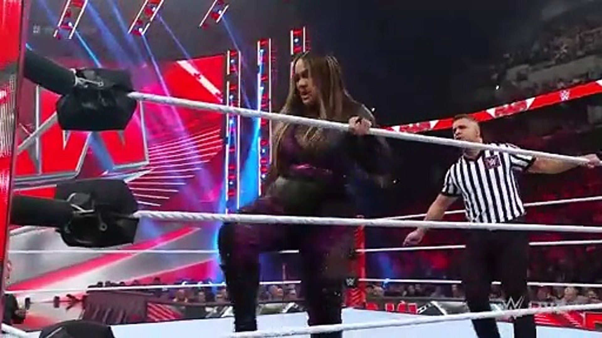 1920x1080 Raquel Rodriguez drops Nia Jax with a huge powerbomb