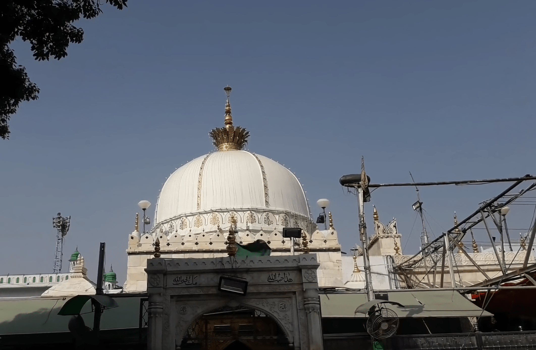 2124x1388 Khwaja garib nawaz Dargah real Photo Image 15.png
