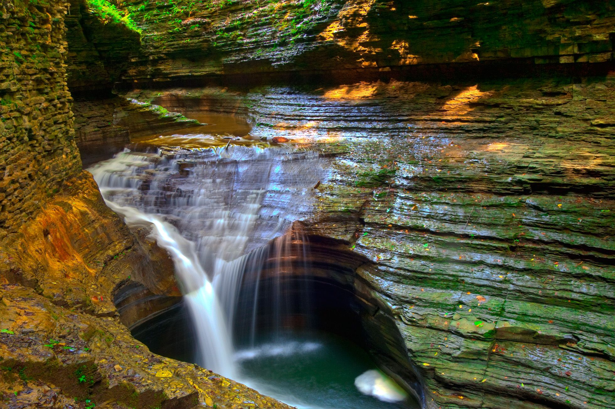 1960x1302 Watkins Glen State Park Waterfall Widescreen Wallpaper 119511
