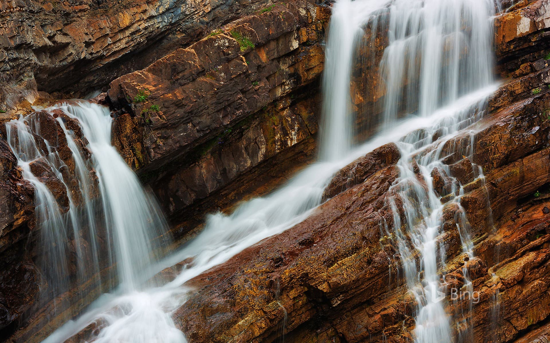1920x1200 Waterfalls at the source of the Mundo River, Sierra de Riopar, Albacete, Spain Wallpaper