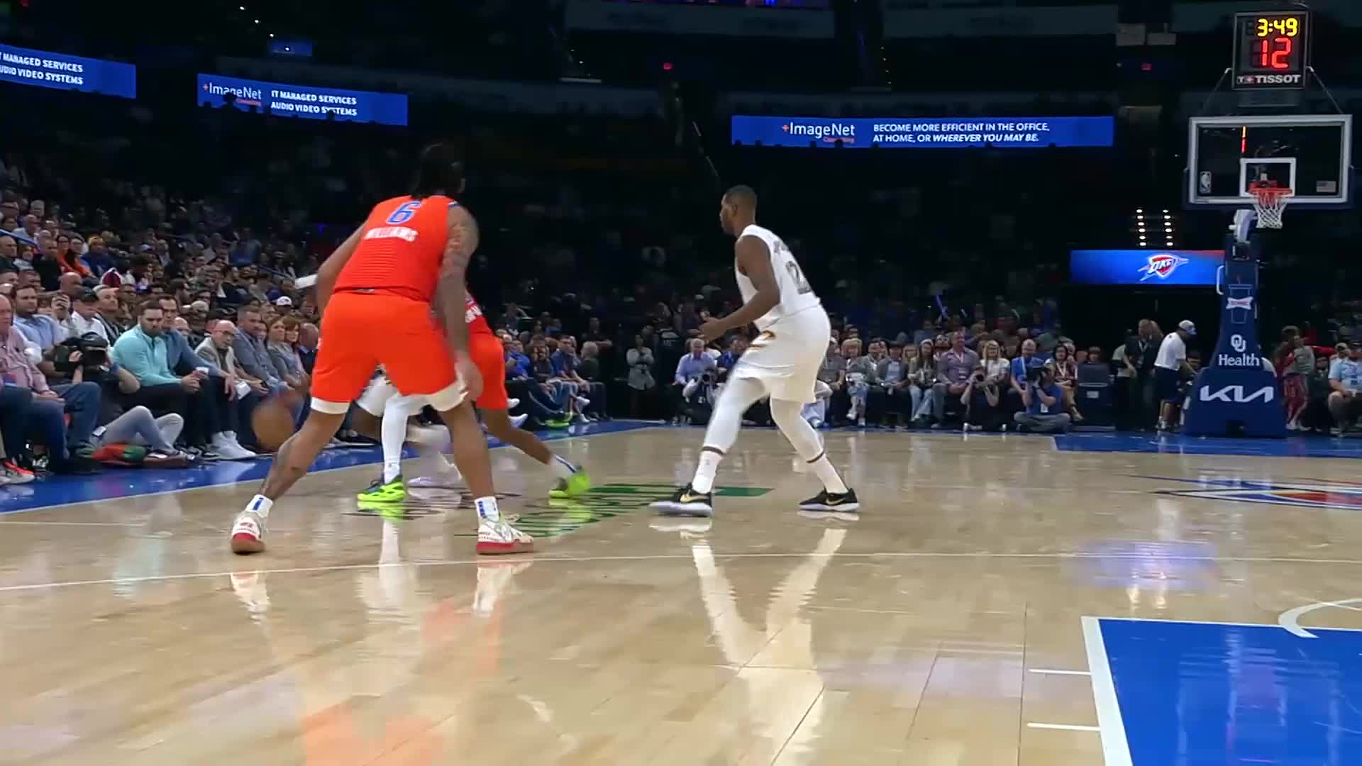 1920x1080 Caris LeVert finishes through contact
