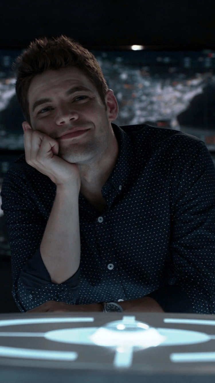 750x1334 Jeremy Jordan Wallpaper