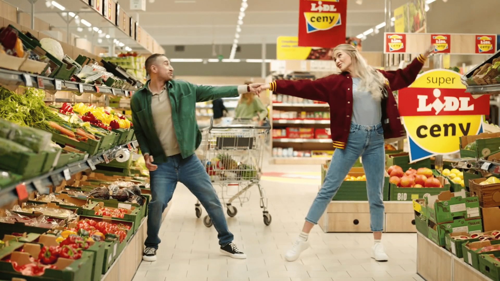 1920x1080 Lidl celebrates quality at best prices with a customized hit & Fields news