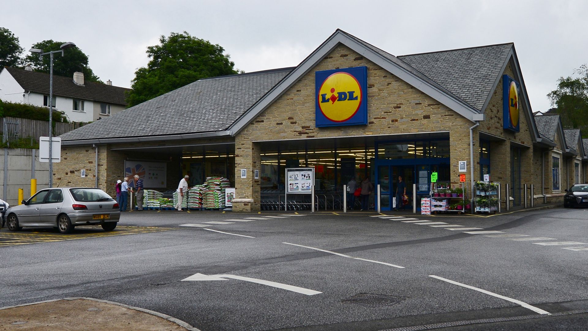 1920x1080 I watched all the documentaries about Lidl so you don't have to