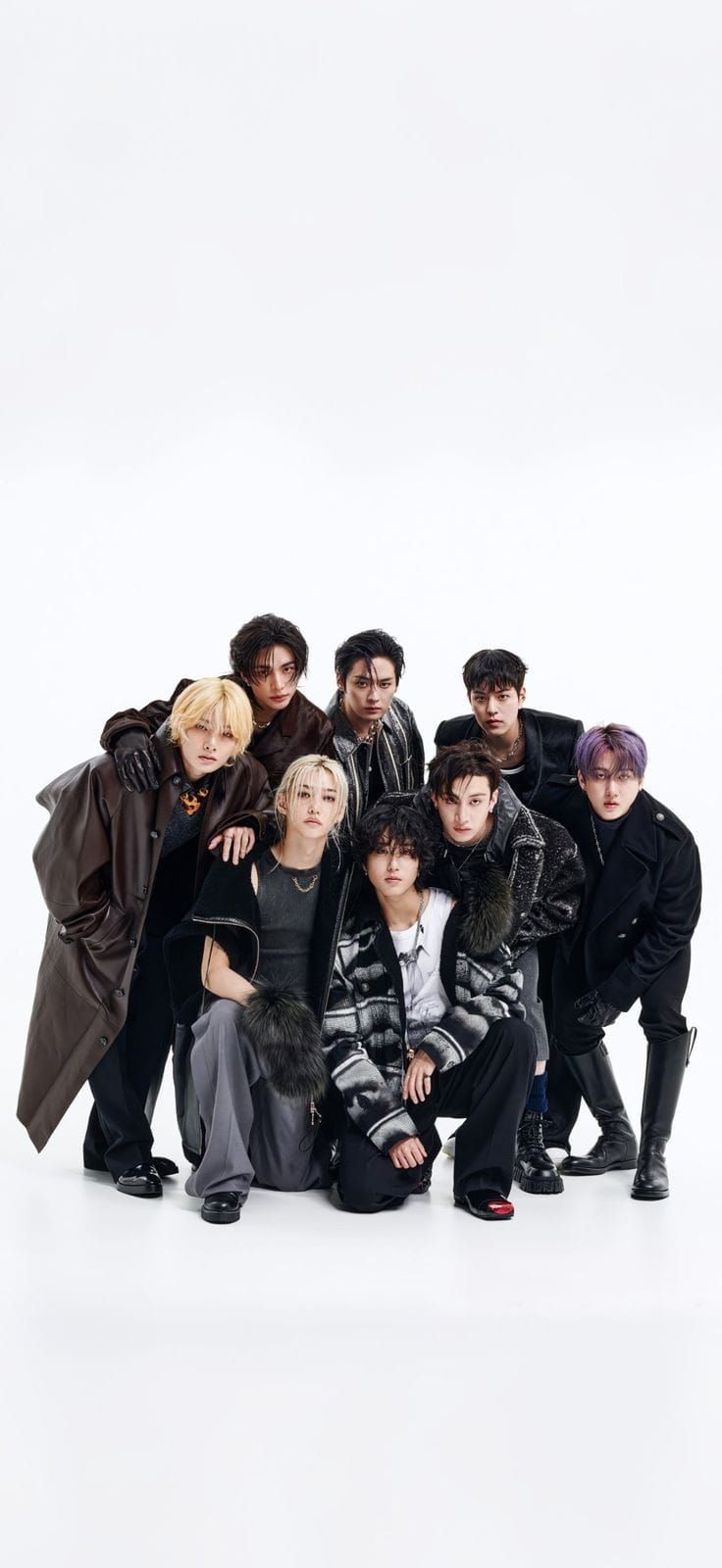 736x1600 Stray Kids Wallpaper