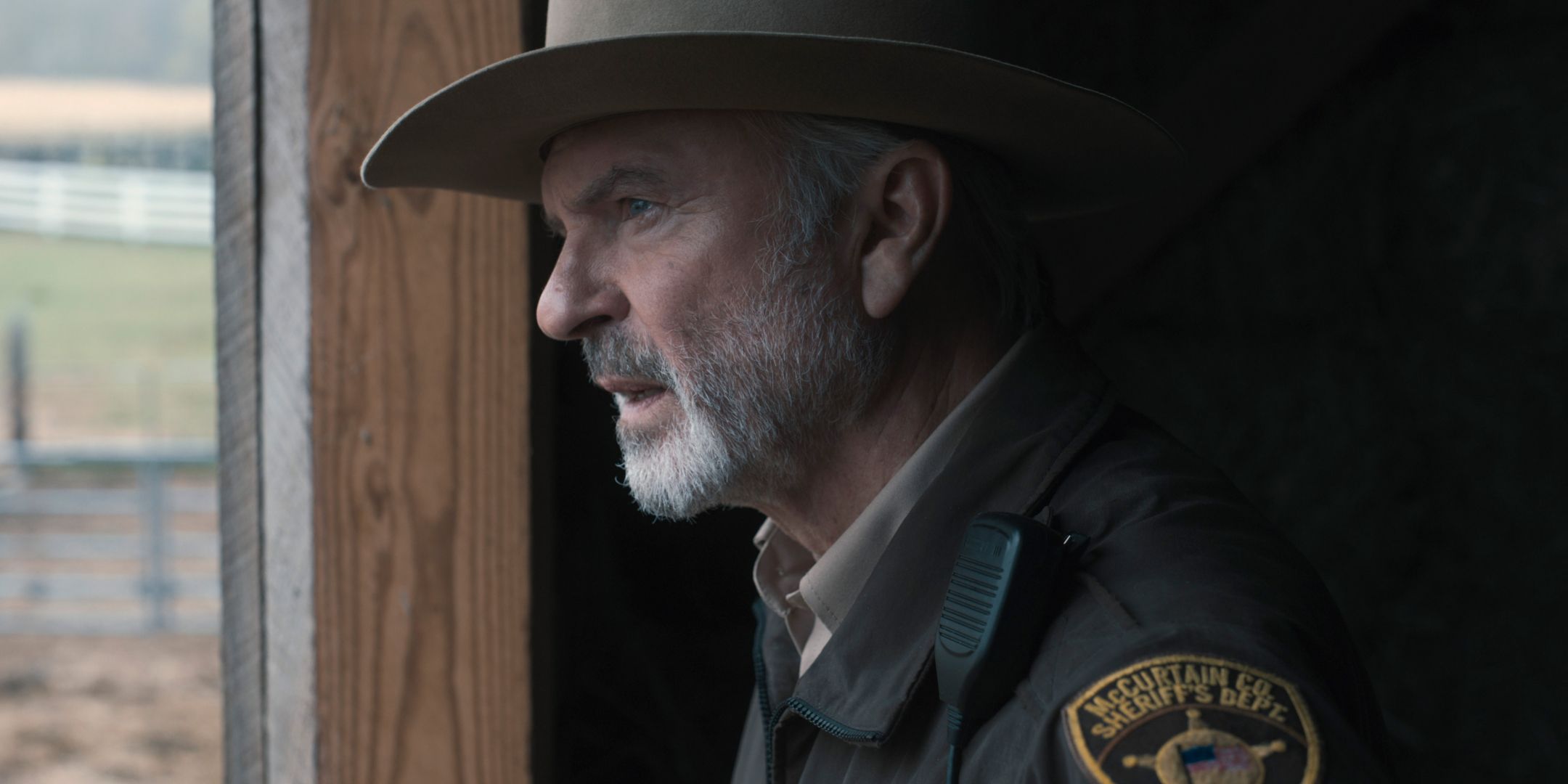 2160x1080 Sam Neill Wallpaper