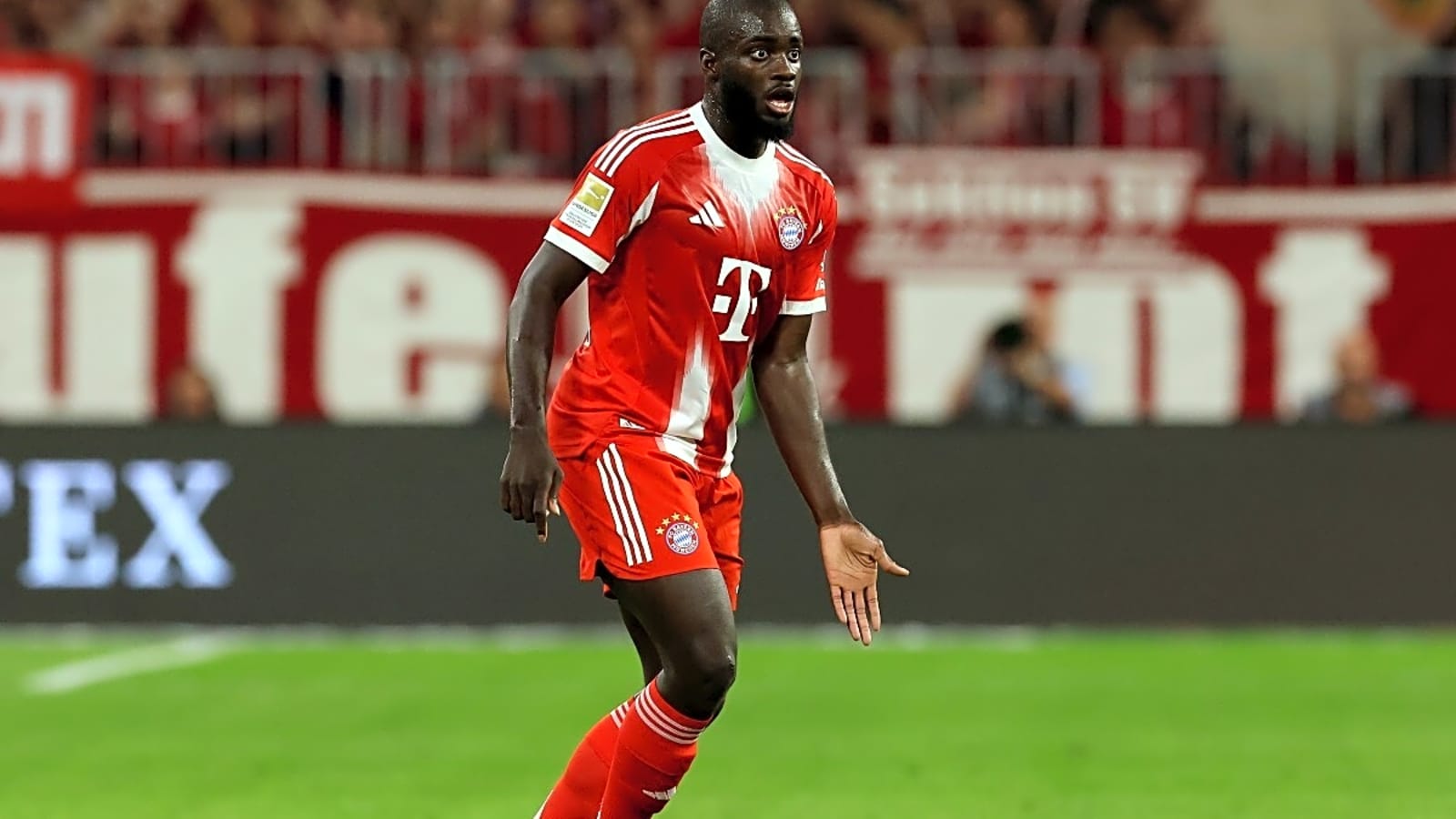 1600x900 Man United Transfers: In Demand Centre Back Could Join Red Devils As A Free Agent