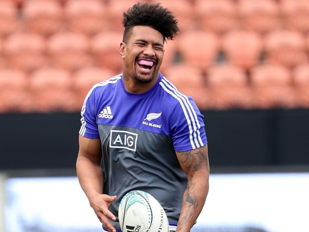 1024x768 Ardie Savea Wallpaper