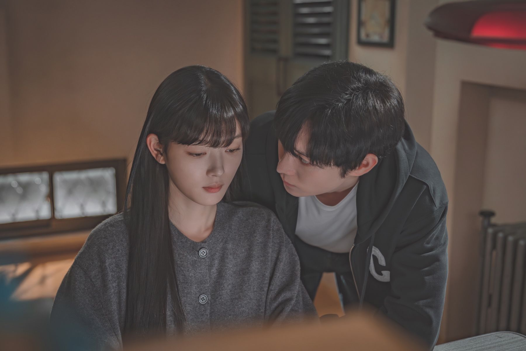 1800x1200 Kim Young Dae Looks After Kim You Jung In New Drama Dear X