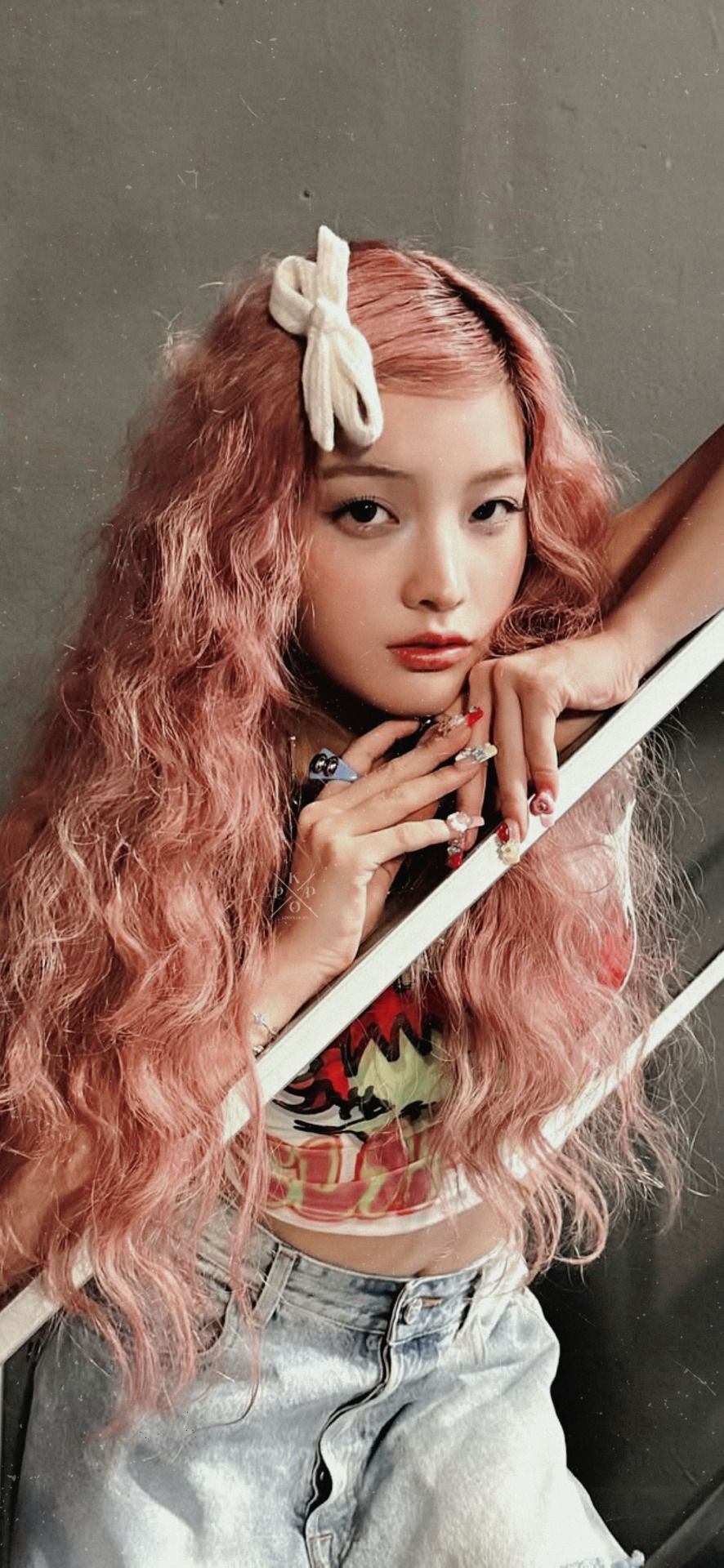 886x1920 Kpop Locks