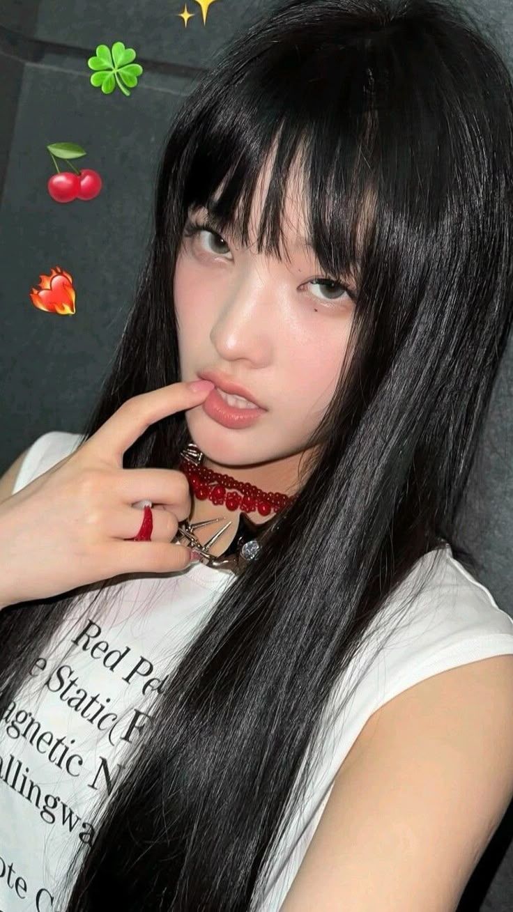 736x1309 iroha [ illit ] lockscreen ♡