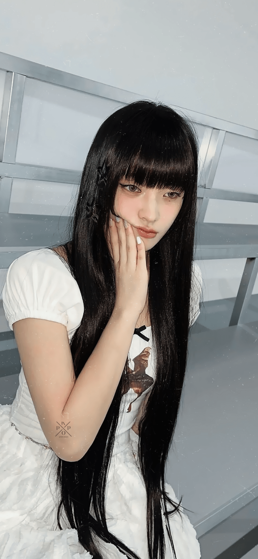886x1920 Kpop Locks