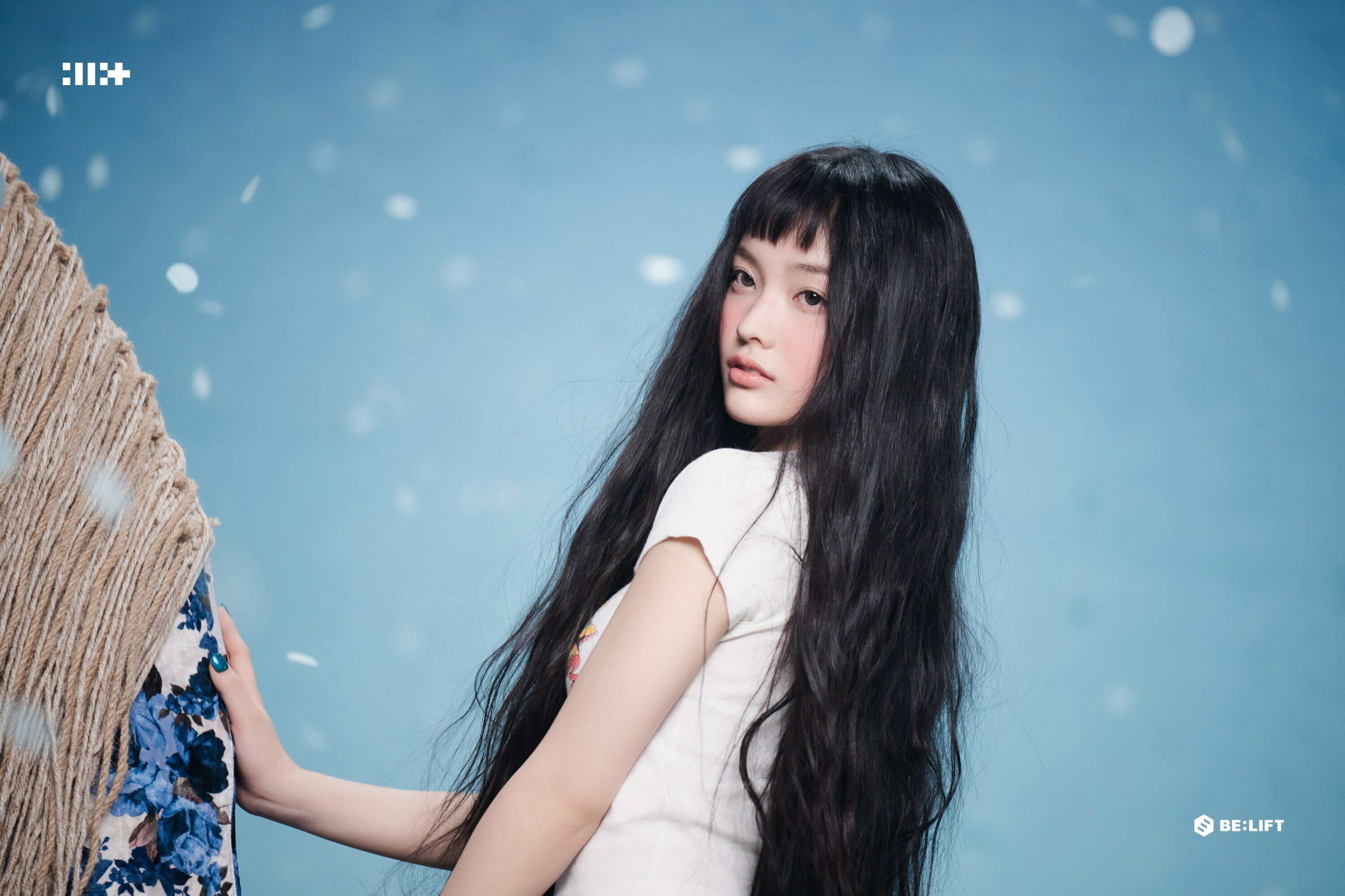 3000x2000 My fav ILLIT wallpaper from SUPER REAL ME Concept Photo