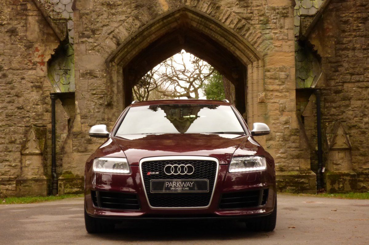1200x797 AUDI RS6 5.0 V10 PLUS EDITION AVANT