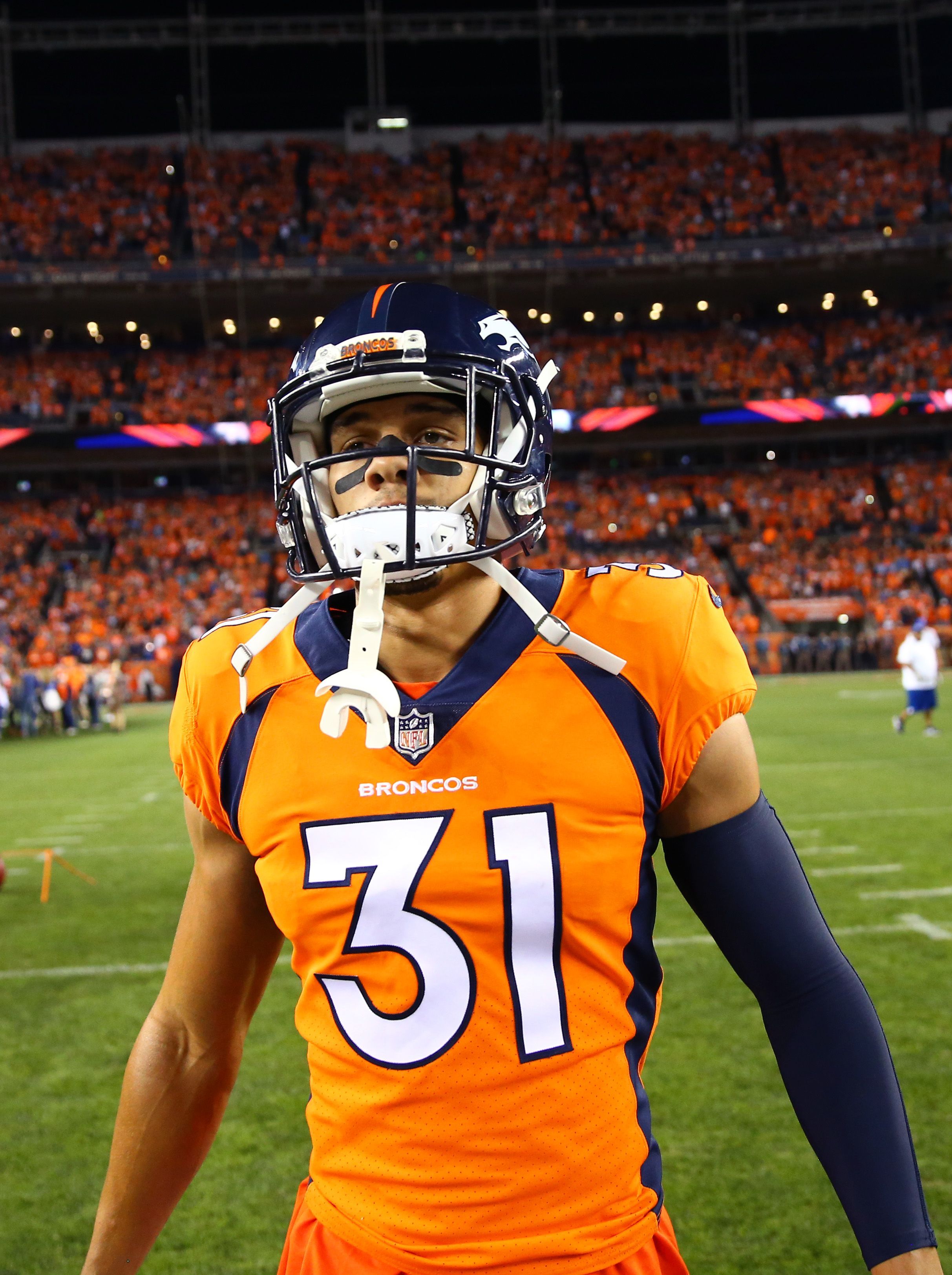 2425x3248 Justin Simmons Wallpaper