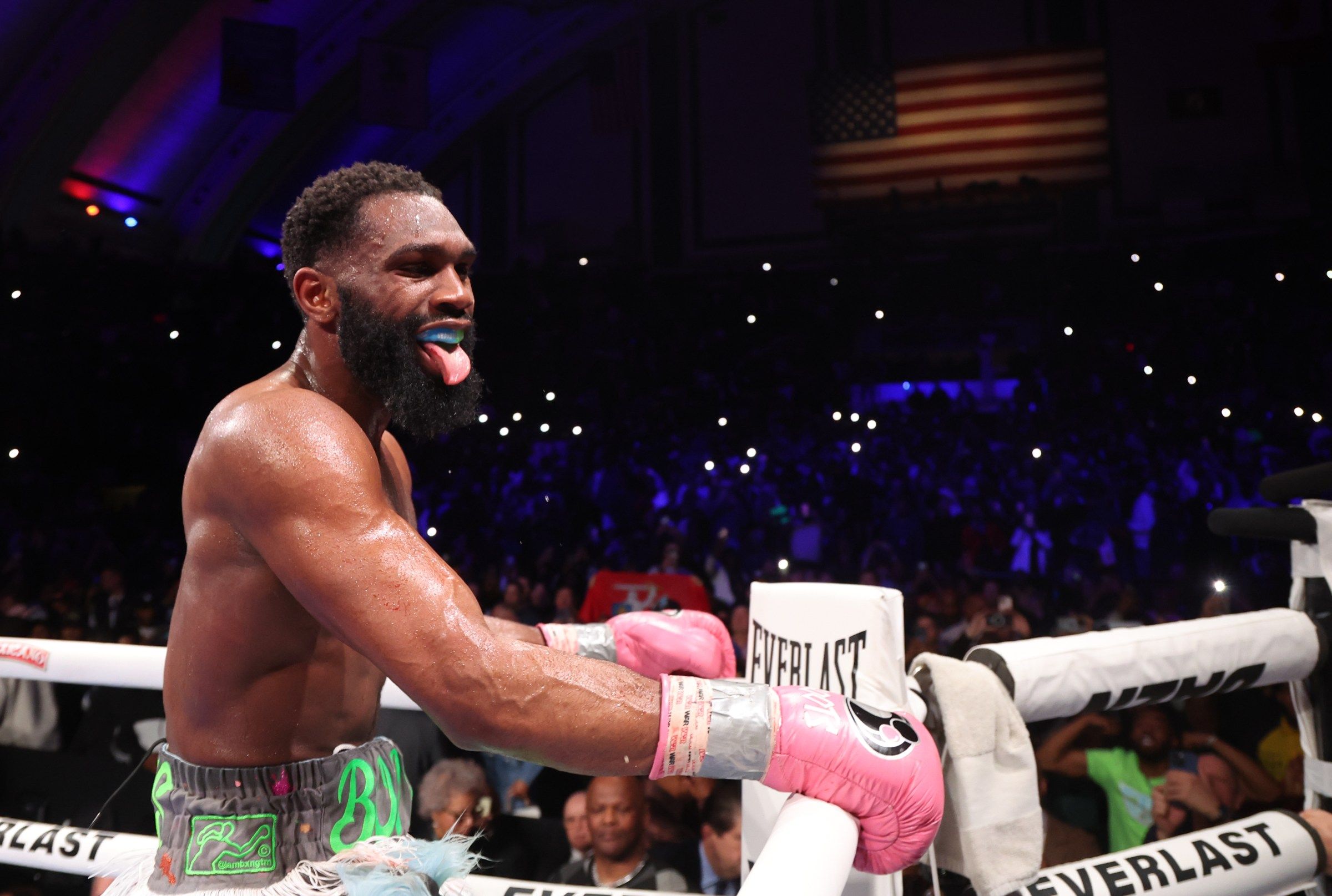 2400x1615 Adrien Broner: 'When I'm done with Maidana, I'm going to f*** Matthysse up'. Bad Left Hook