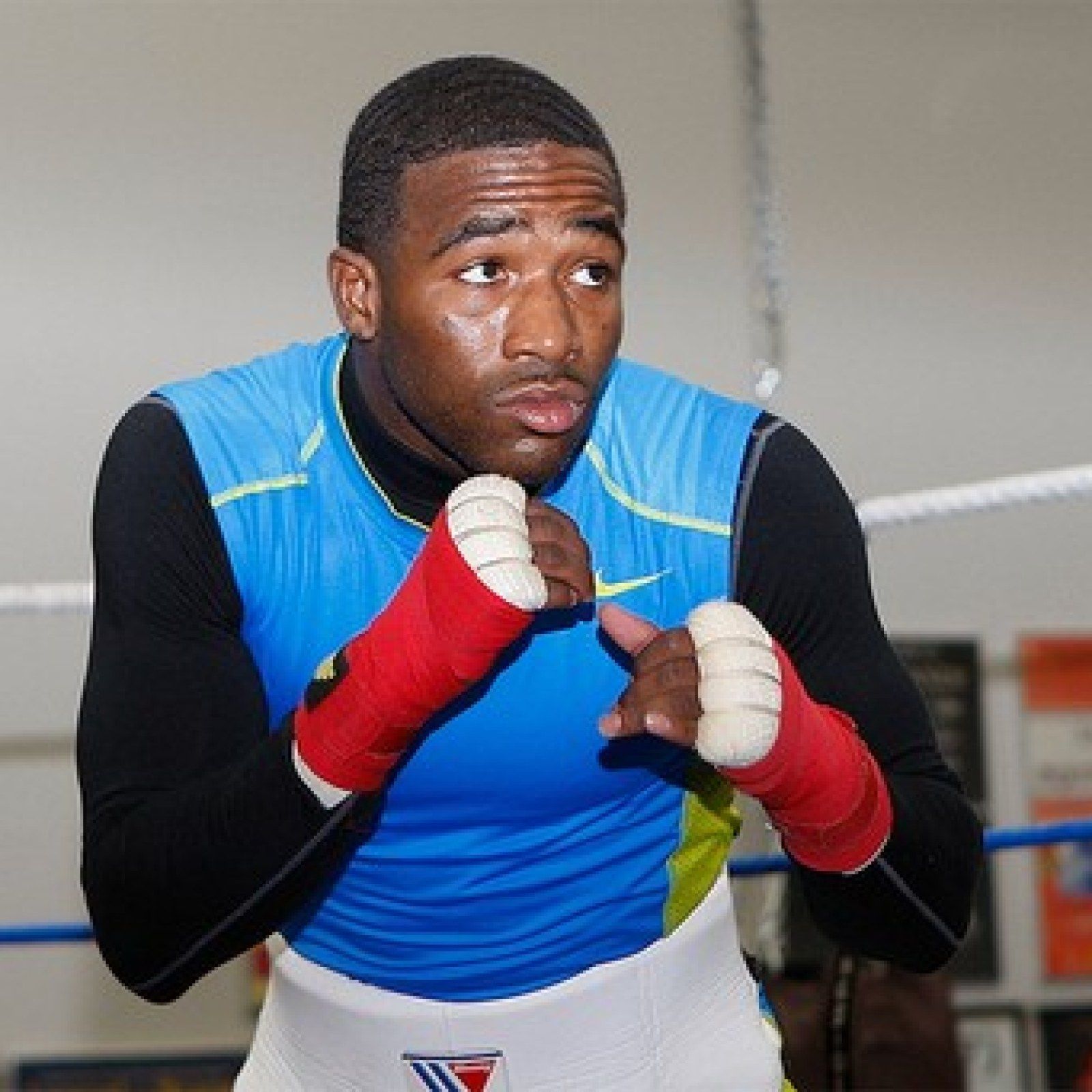 1600x1600 Adrien Broner Wins Again but Pays Price for Weight Problems