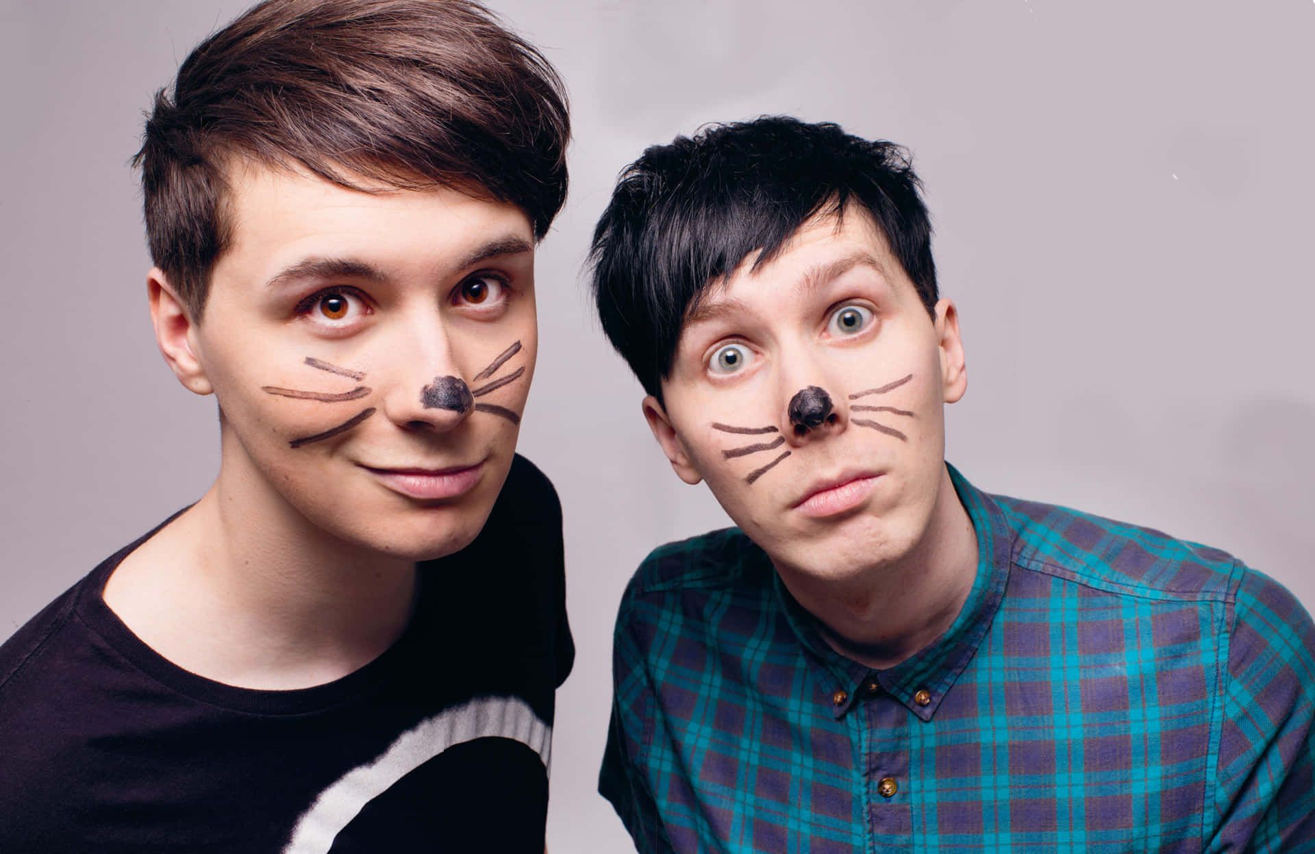 1920x1247 Download Dan Howell and Phil Lester, British YouTubers Wallpaper