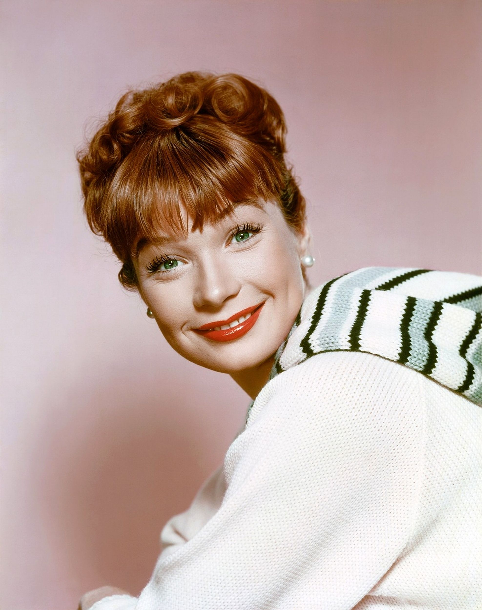 1975x2500 Shirley MacLaine Annex