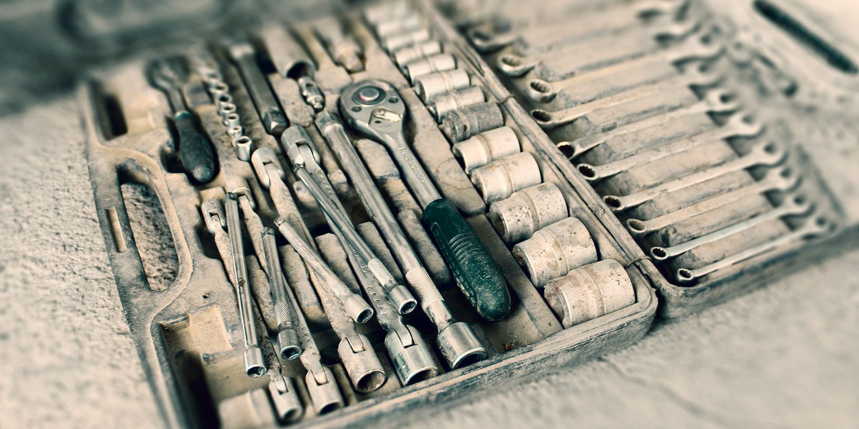 1680x840 Cheap Things to Carry Around in Your Tech Toolkit