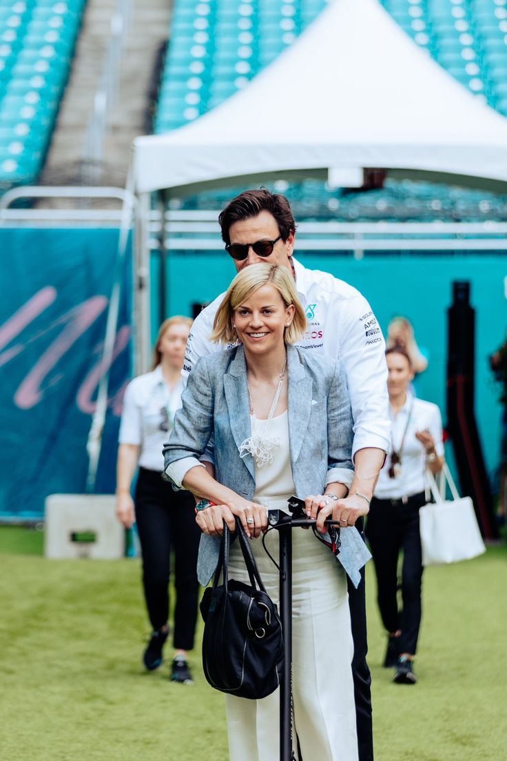 736x1103 Toto and Susie Wolff in the paddock Miami 2023
