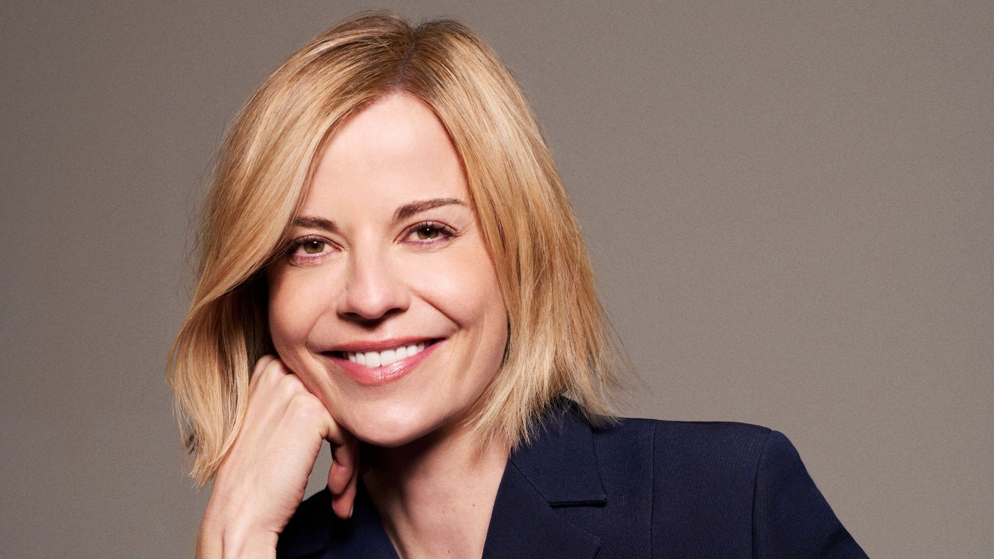 2048x1152 Susie Wolff Tour Dates & Concert Schedule