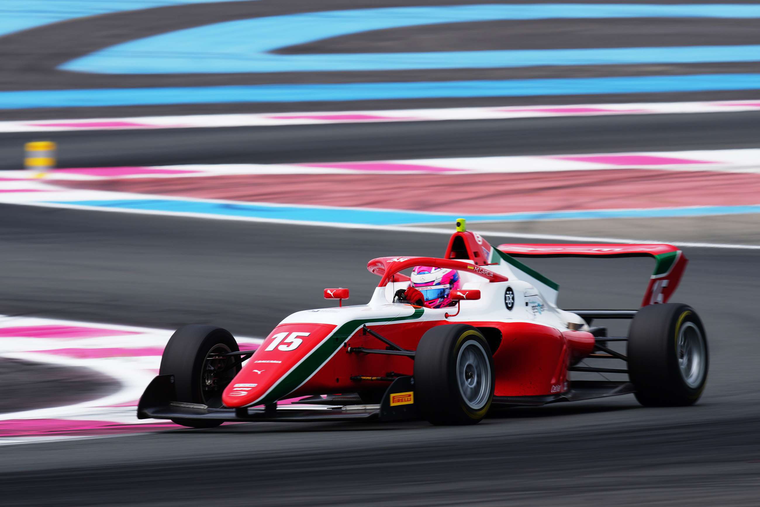 2600x1734 Susie Wolff: A female F1 driver is still eight to ten years away