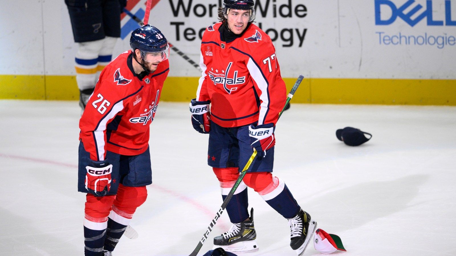 1600x900 T.J. Oshie Has A Hat Trick As The Capitals Win Their 2nd In A Row By Beating The Blues 5 2