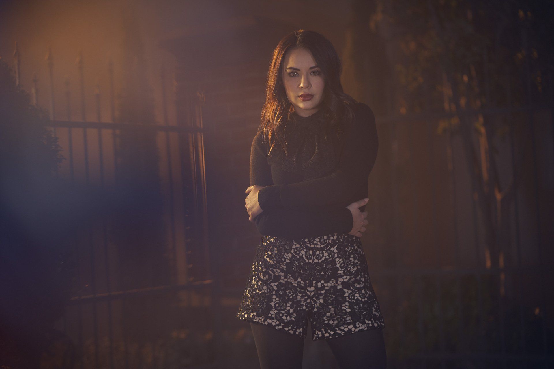 1920x1281 Download Janel Parrish TV Show Pretty Little Liars: The Perfectionists HD Wallpaperx2001