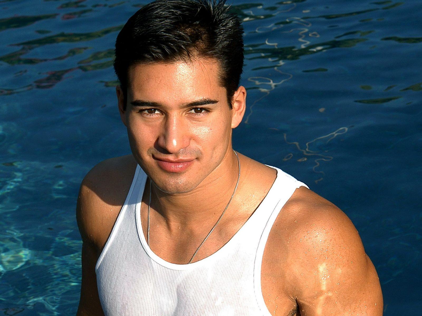 1600x1200 Mario Lopez Wallpaper