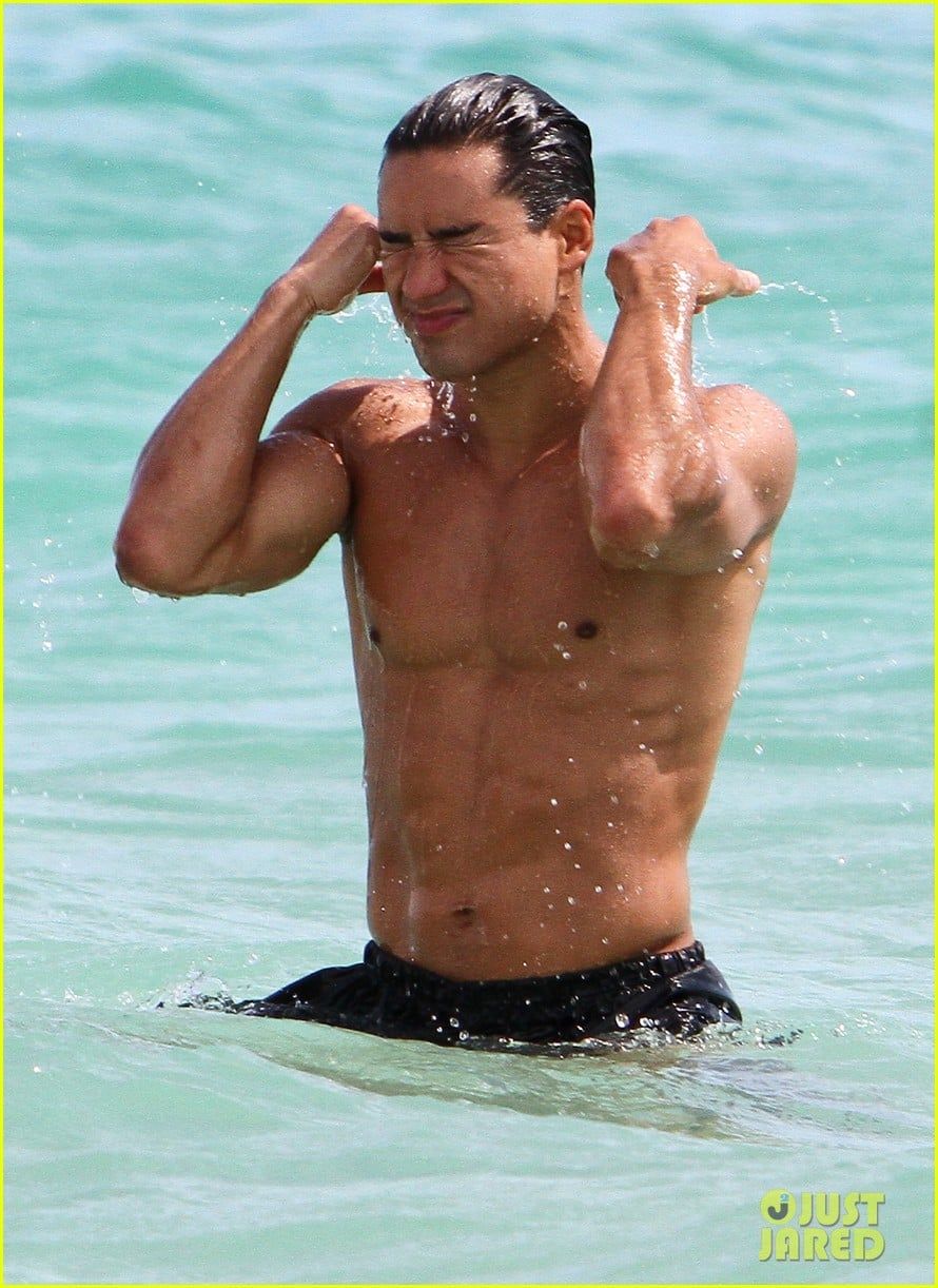 890x1222 Mario Lopez: South Beach Hunk: Photo 2642646. Mario Lopez, Shirtless Photo. Just Jared: Entertainment News