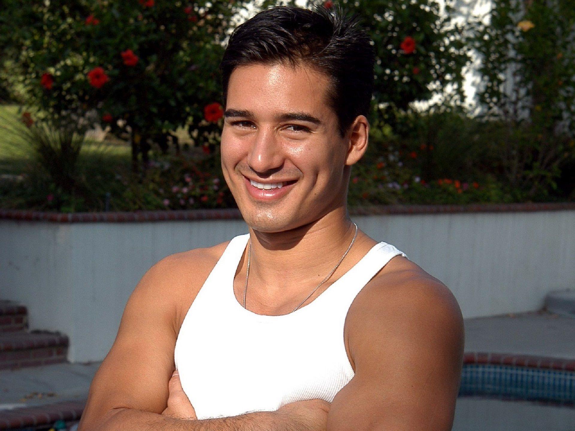 1920x1440 Mario Lopez Wallpaper