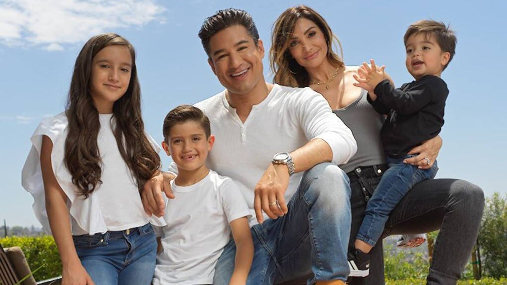1920x1080 Mario Lopez is getting ready to send kids back to school