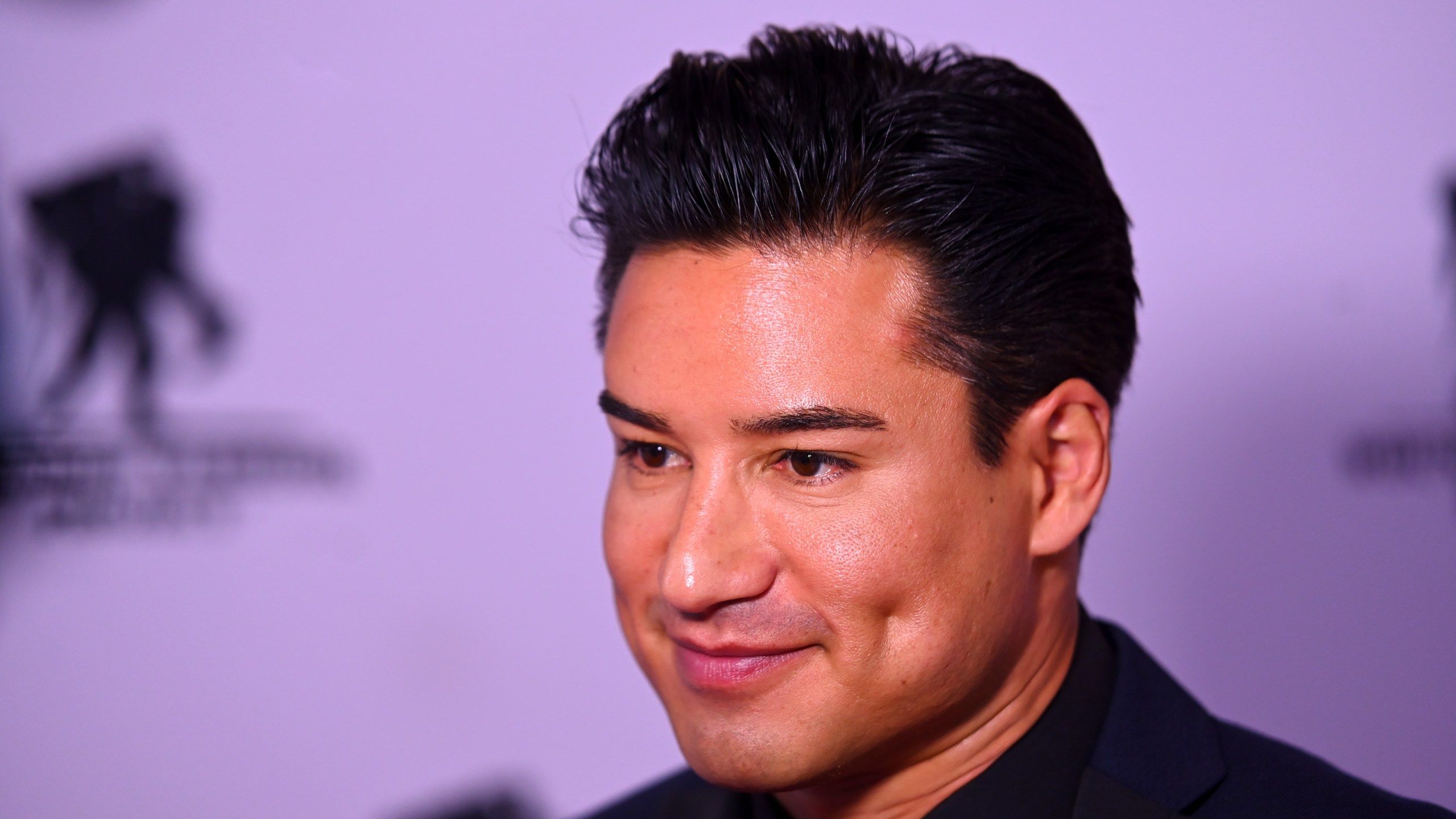 2560x1440 Mario Lopez Apologizes for 'Ignorant and Insensitive' Comments About Parenting, Gender Identity