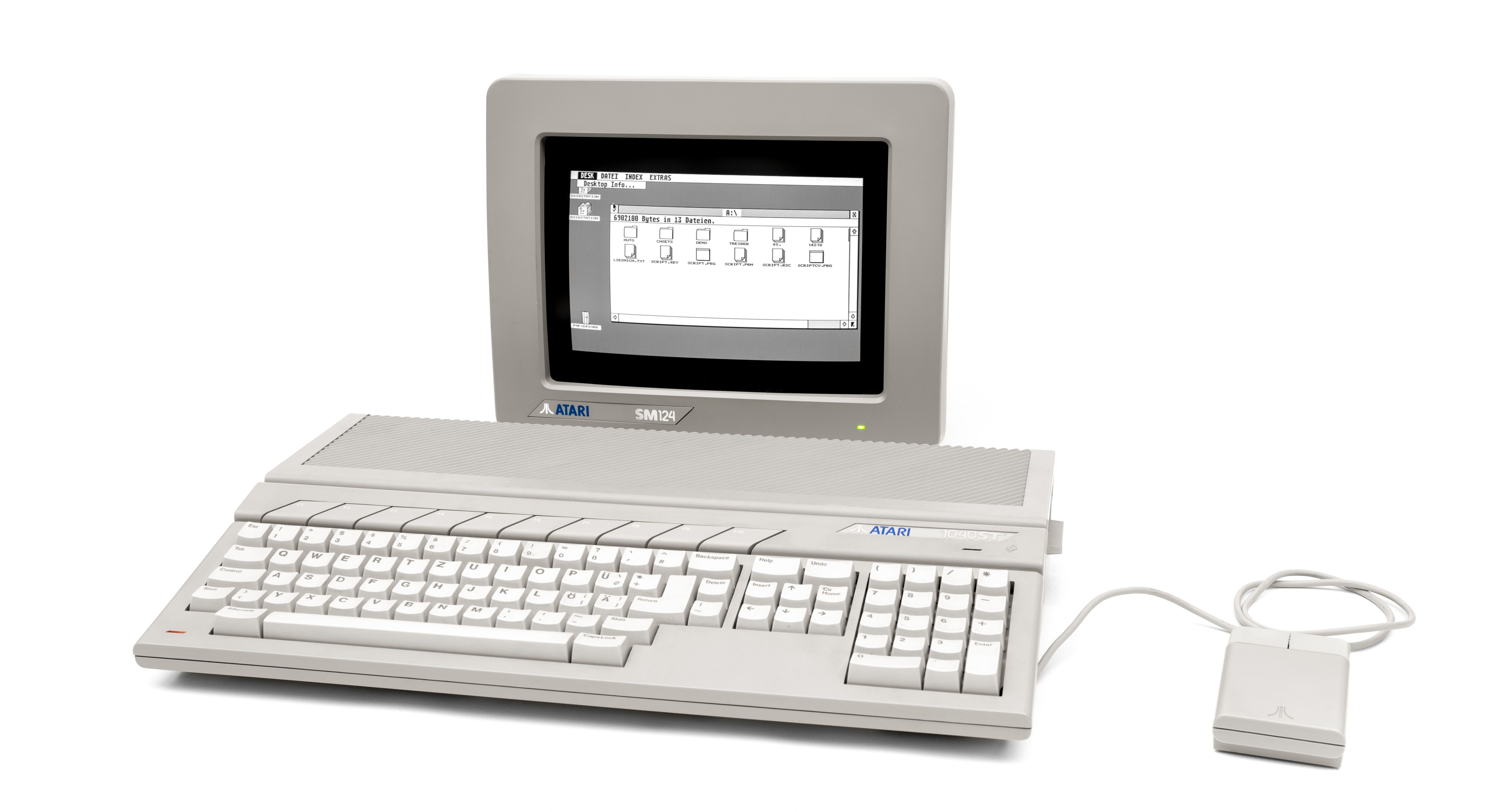 6288x3393 Atari 1040 ST F with monochrome
