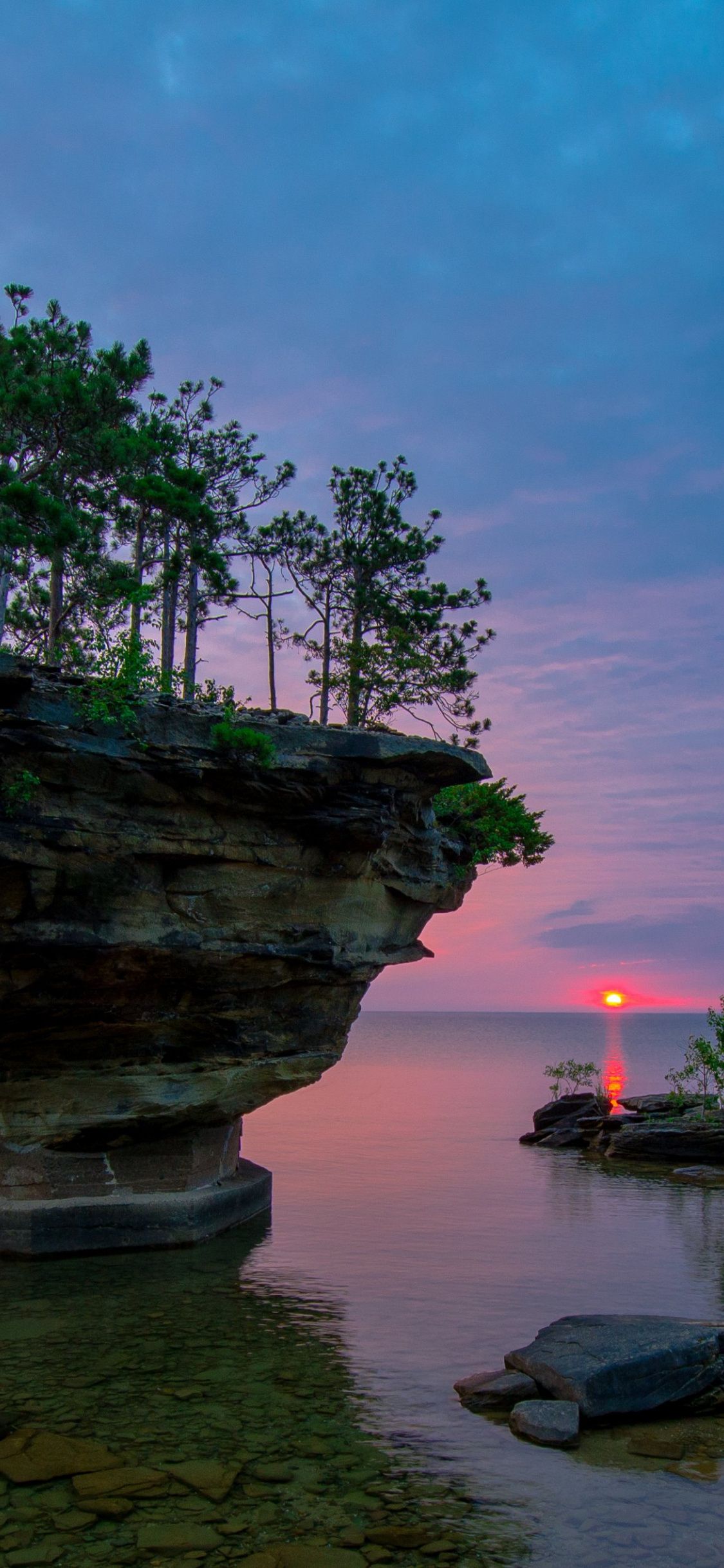 1125x2436 Lake Huron Wallpaper