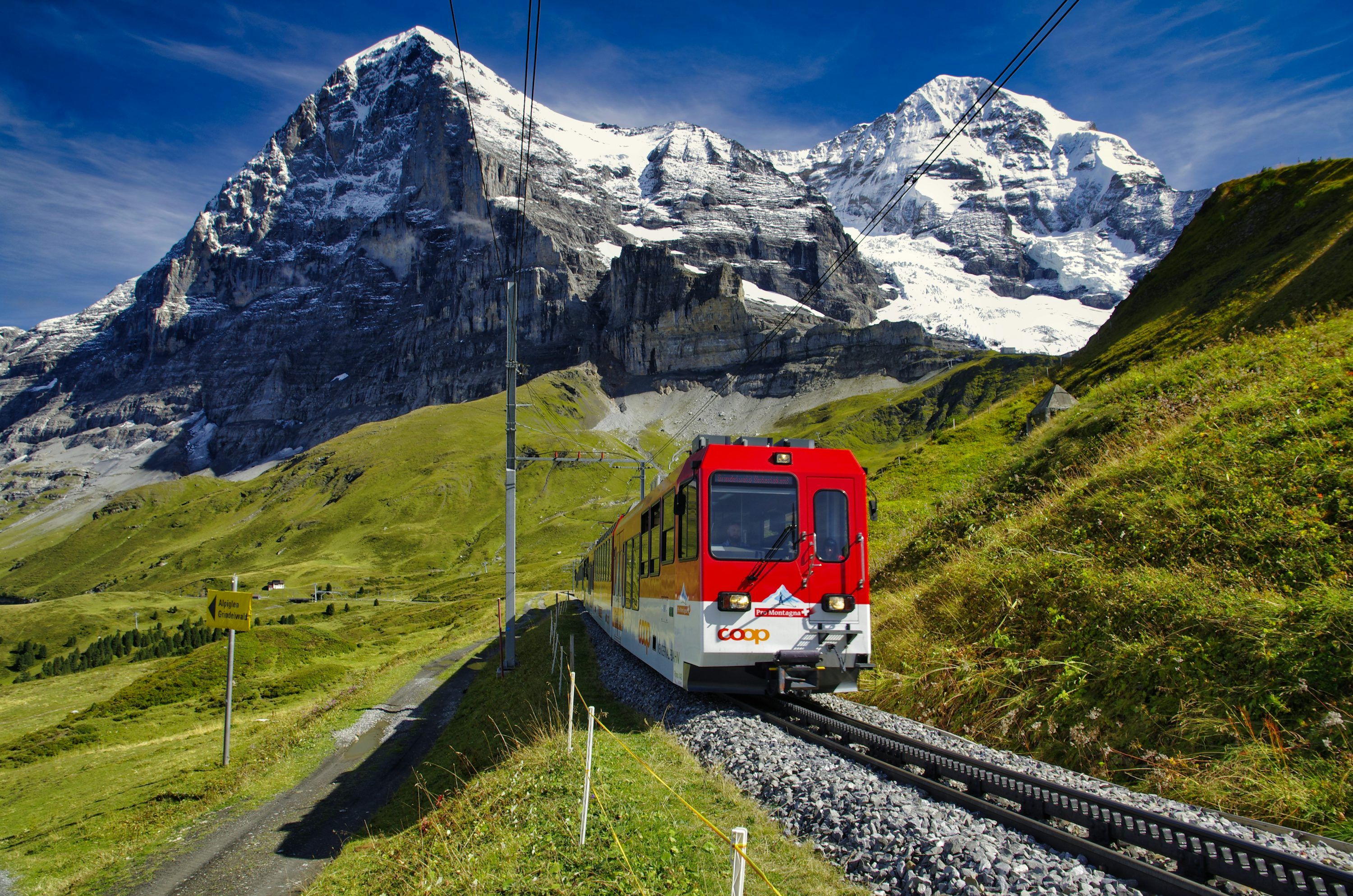 3000x1987 Switzerland Train Picture. Download Free Image