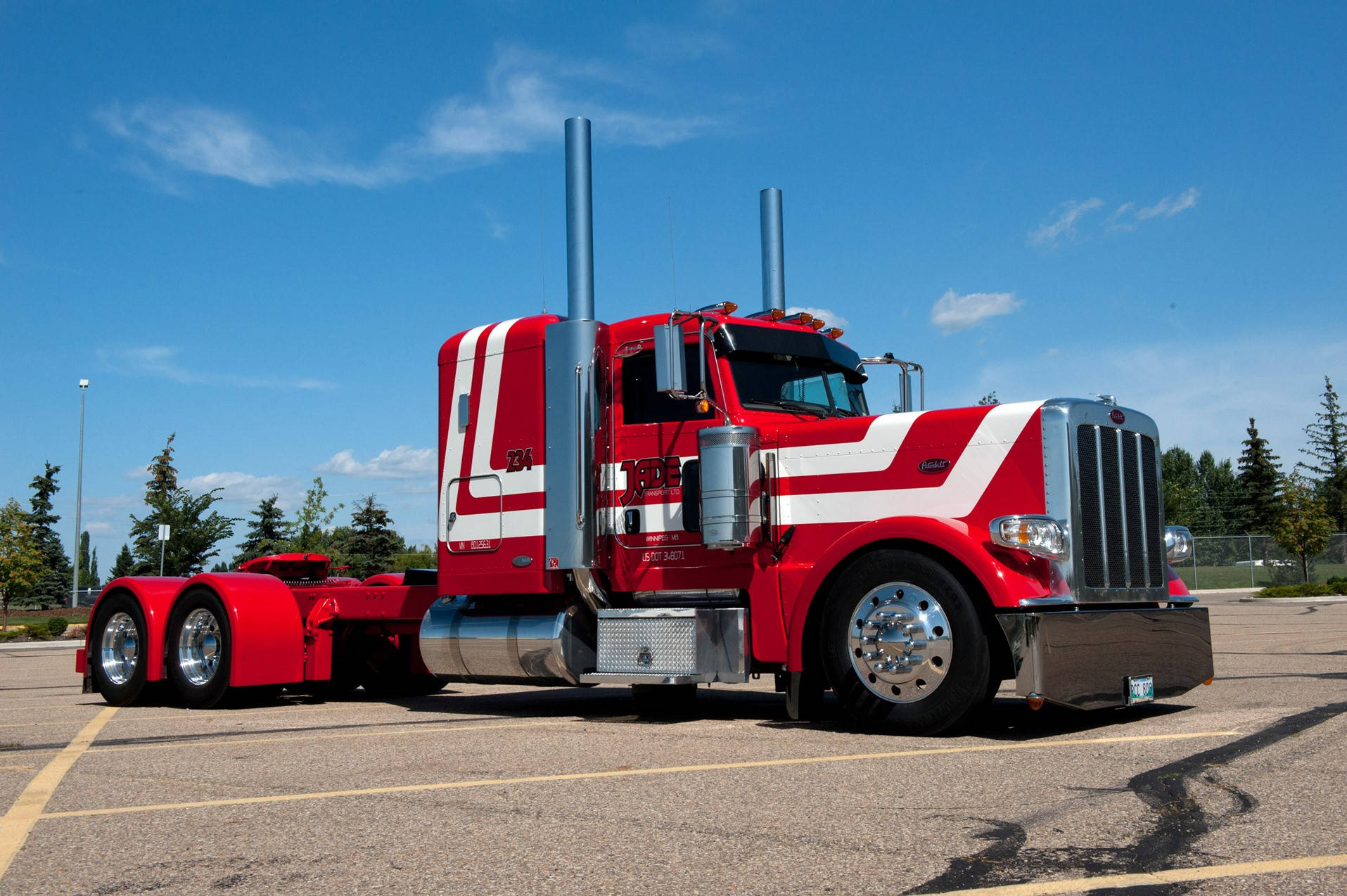 1915x1274 Peterbilt Wallpaper