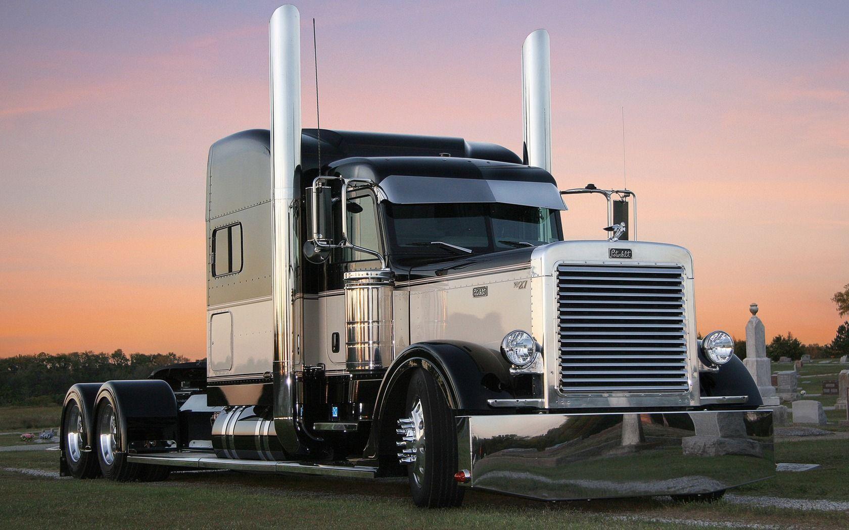 1680x1050 Peterbilt 379 Wallpaper