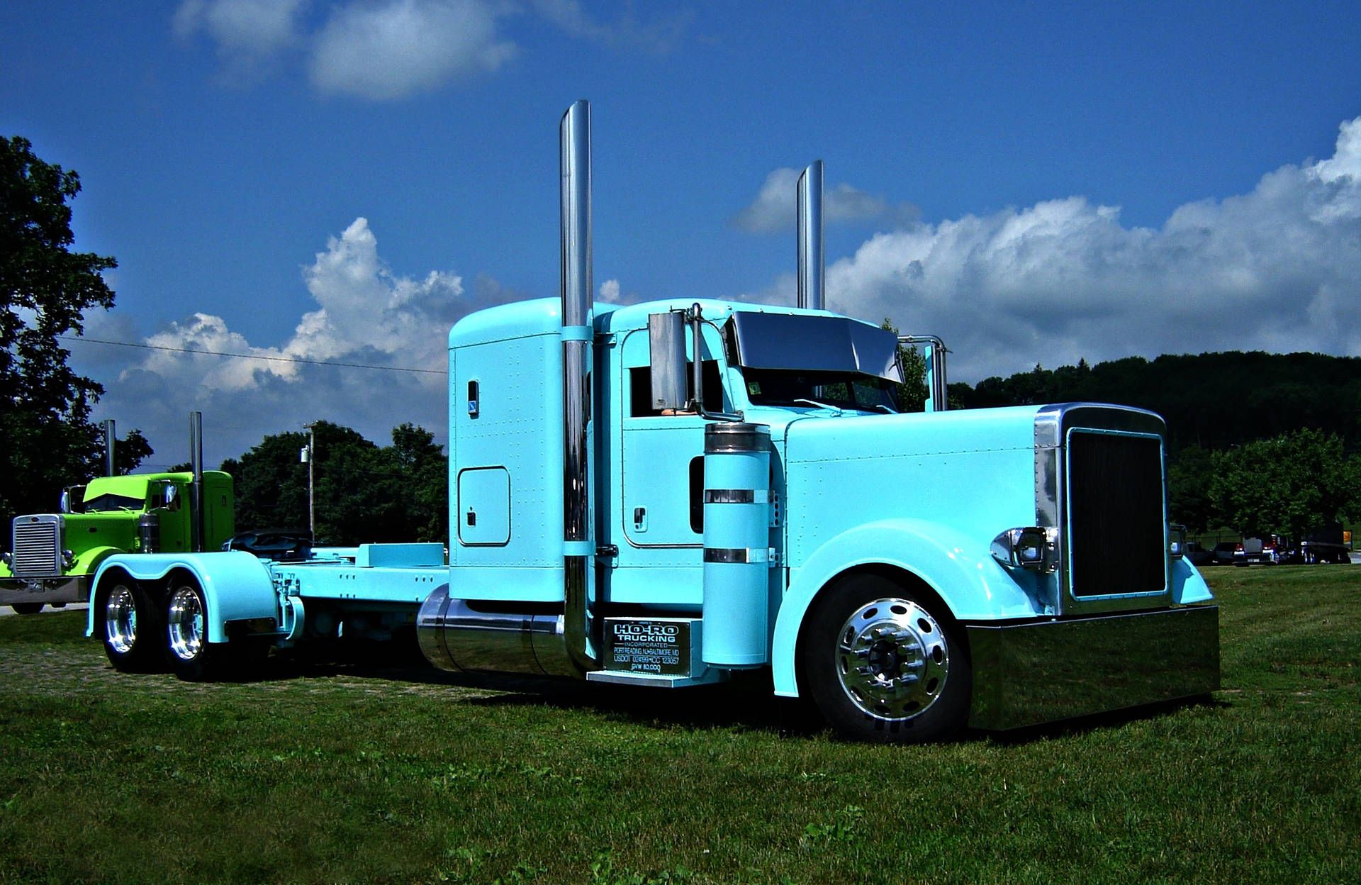 1920x1248 Download Turquoise Blue Peterbilt Wallpaper