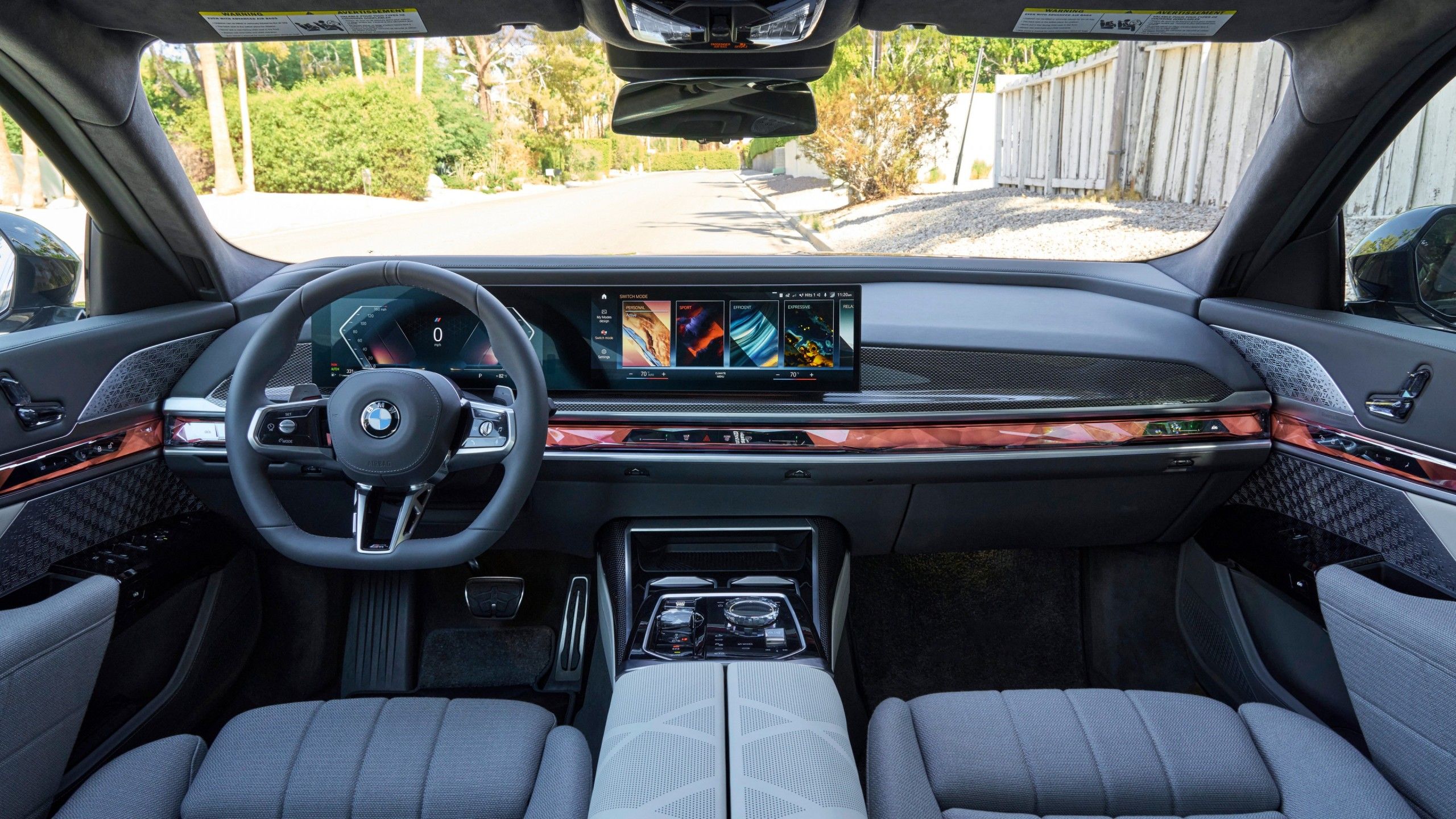 2560x1440 BMW 760i XDrive M Sport 2023 Car Interior 4K HD Cars Wallpaper
