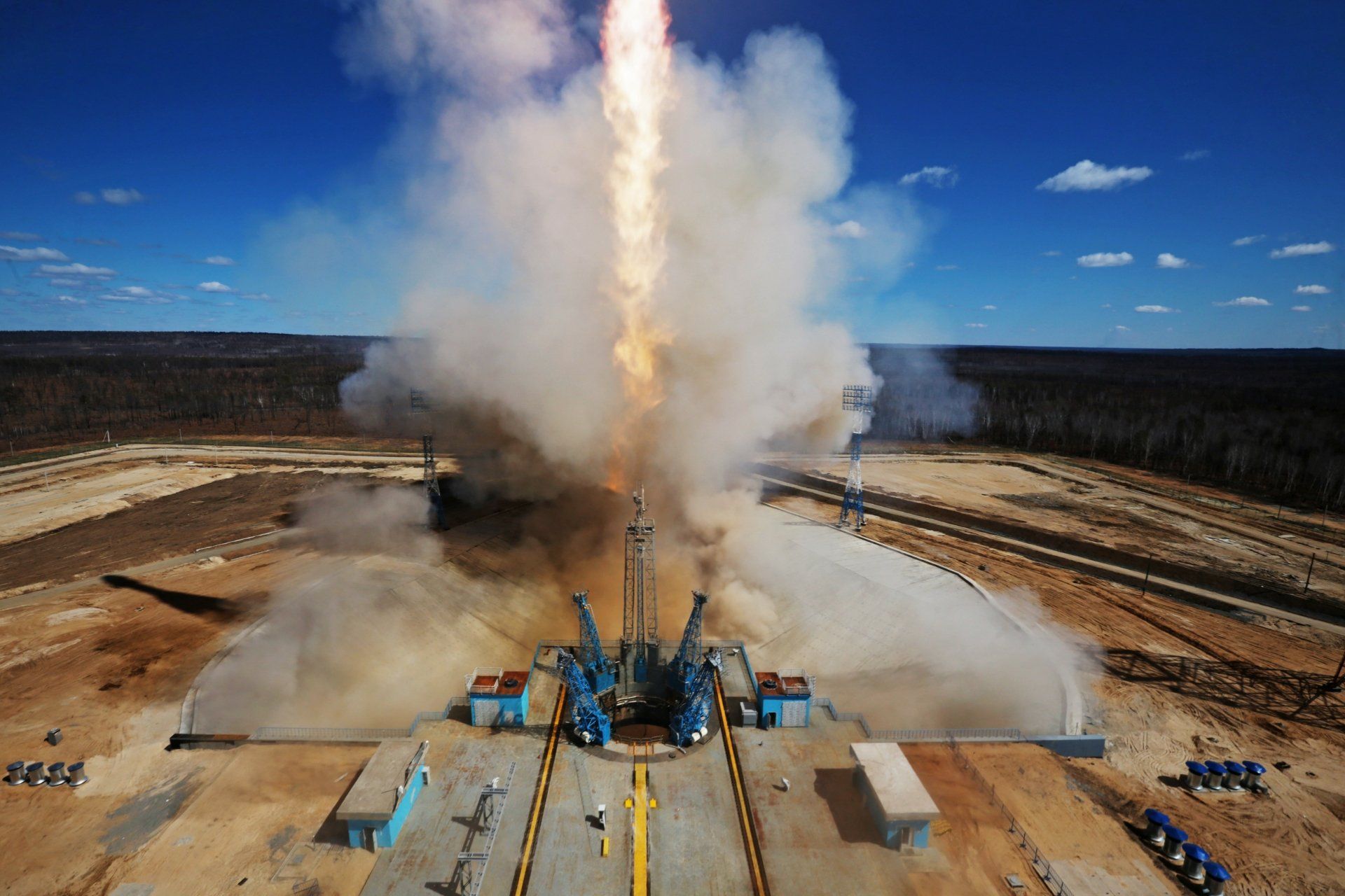 1920x1280 Download Roscosmos Man Made Rocket 4k Ultra HD Wallpaperx3150