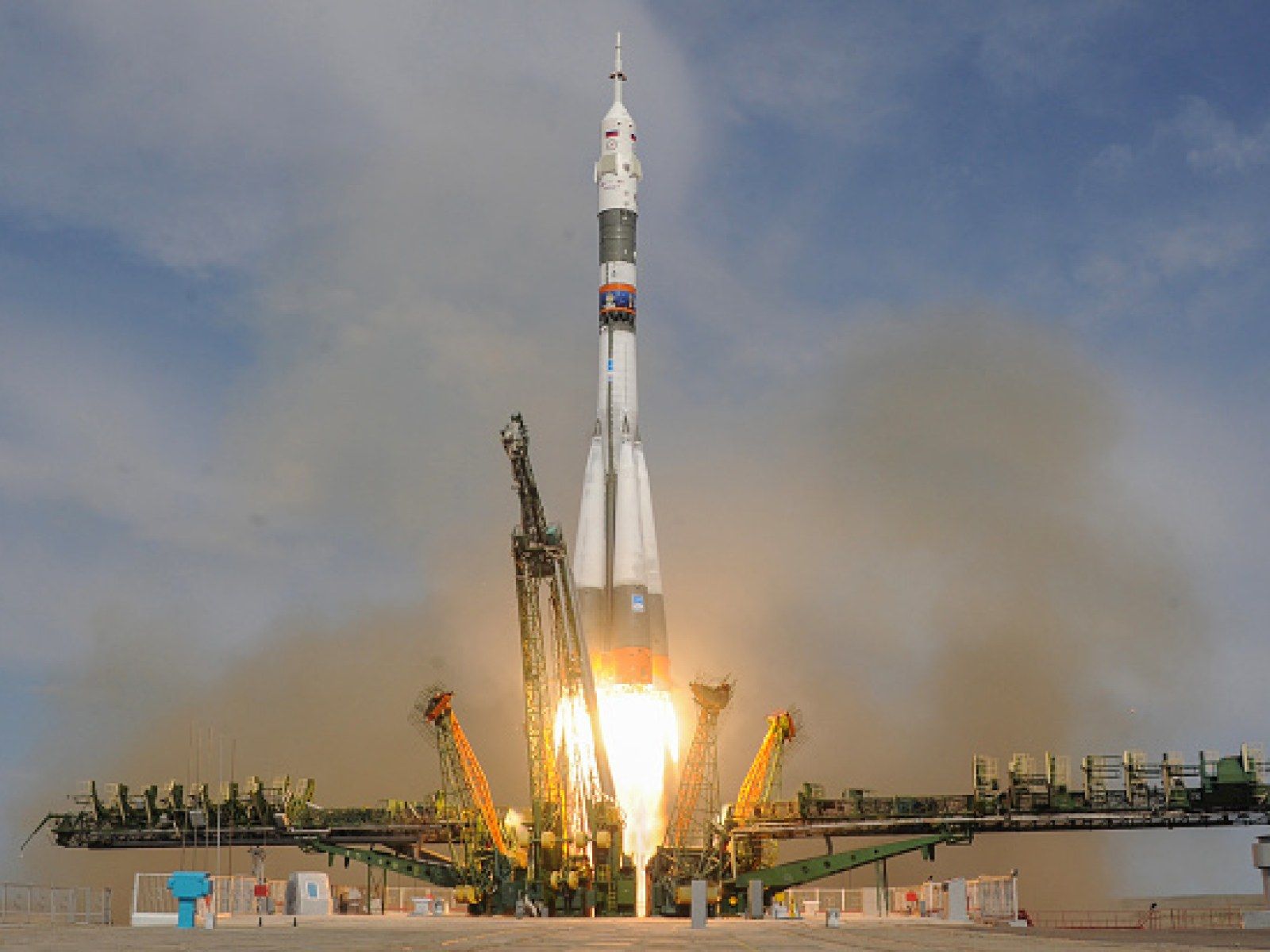 1600x1200 WATCH Roscosmos To Bring Back Longest ISS Staying NASA Astronaut! Here's Where You Can View Vande Hei's Return